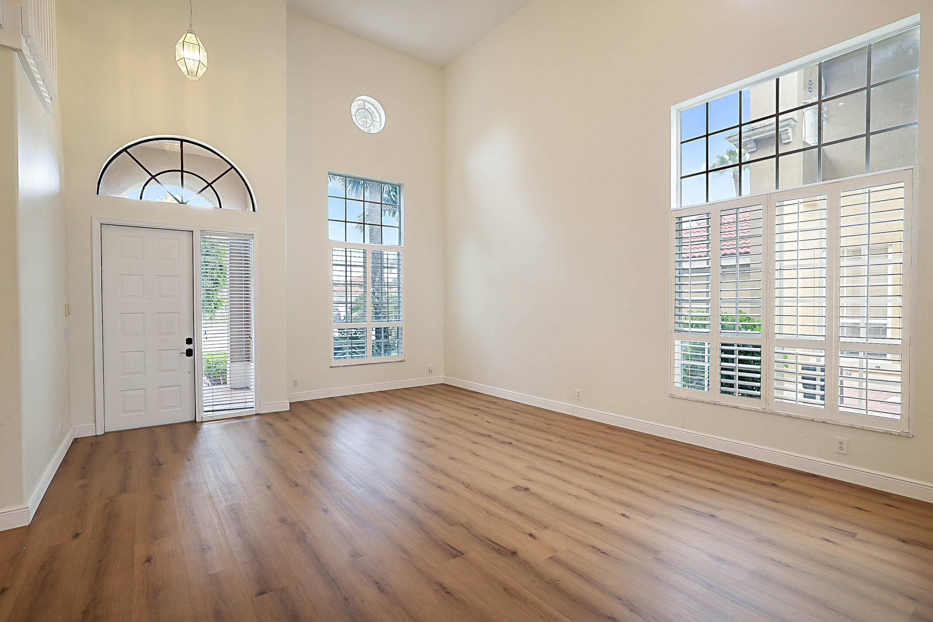 11065 Stone Creek Street Property Photo 7