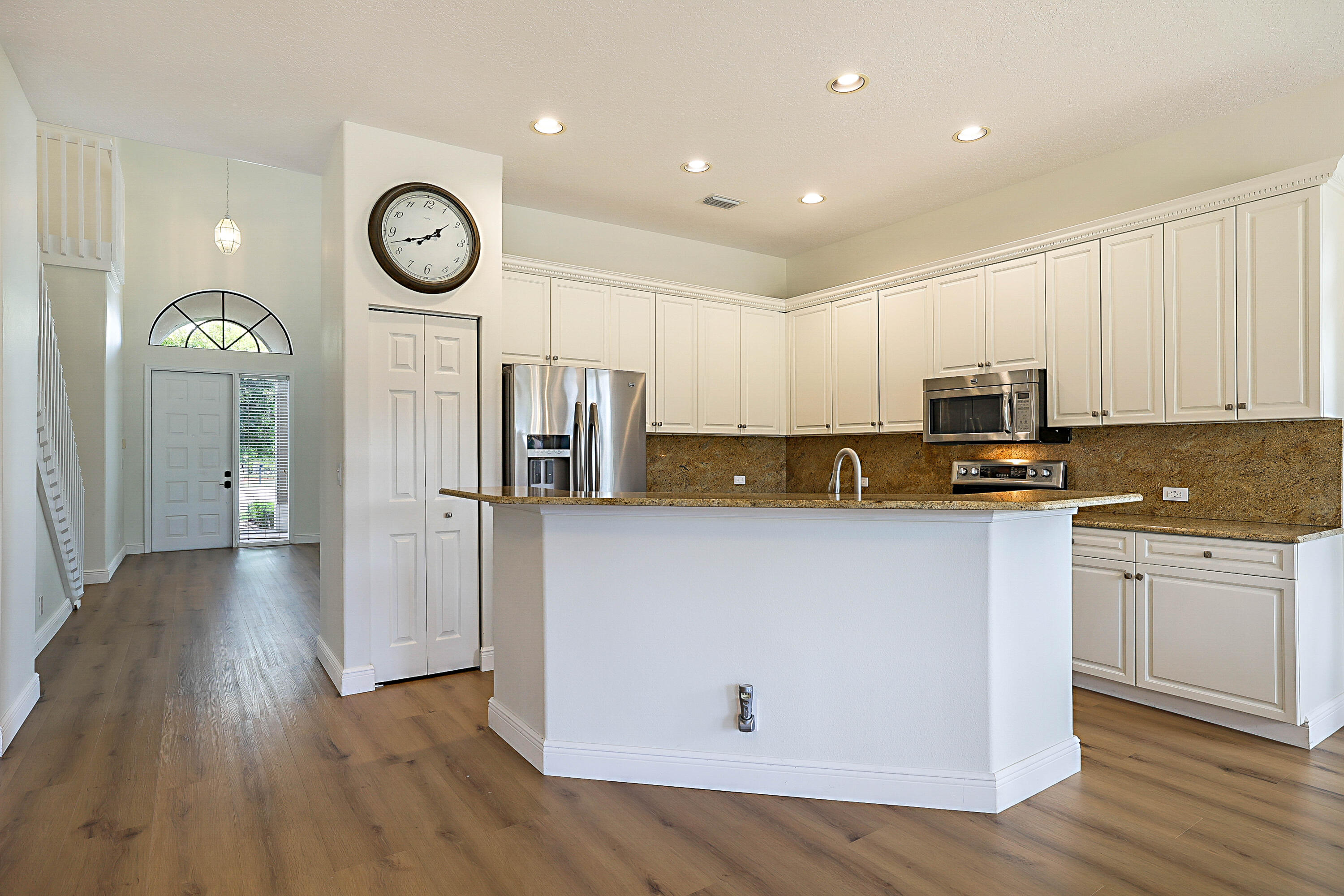 11065 Stone Creek Street Property Photo 13
