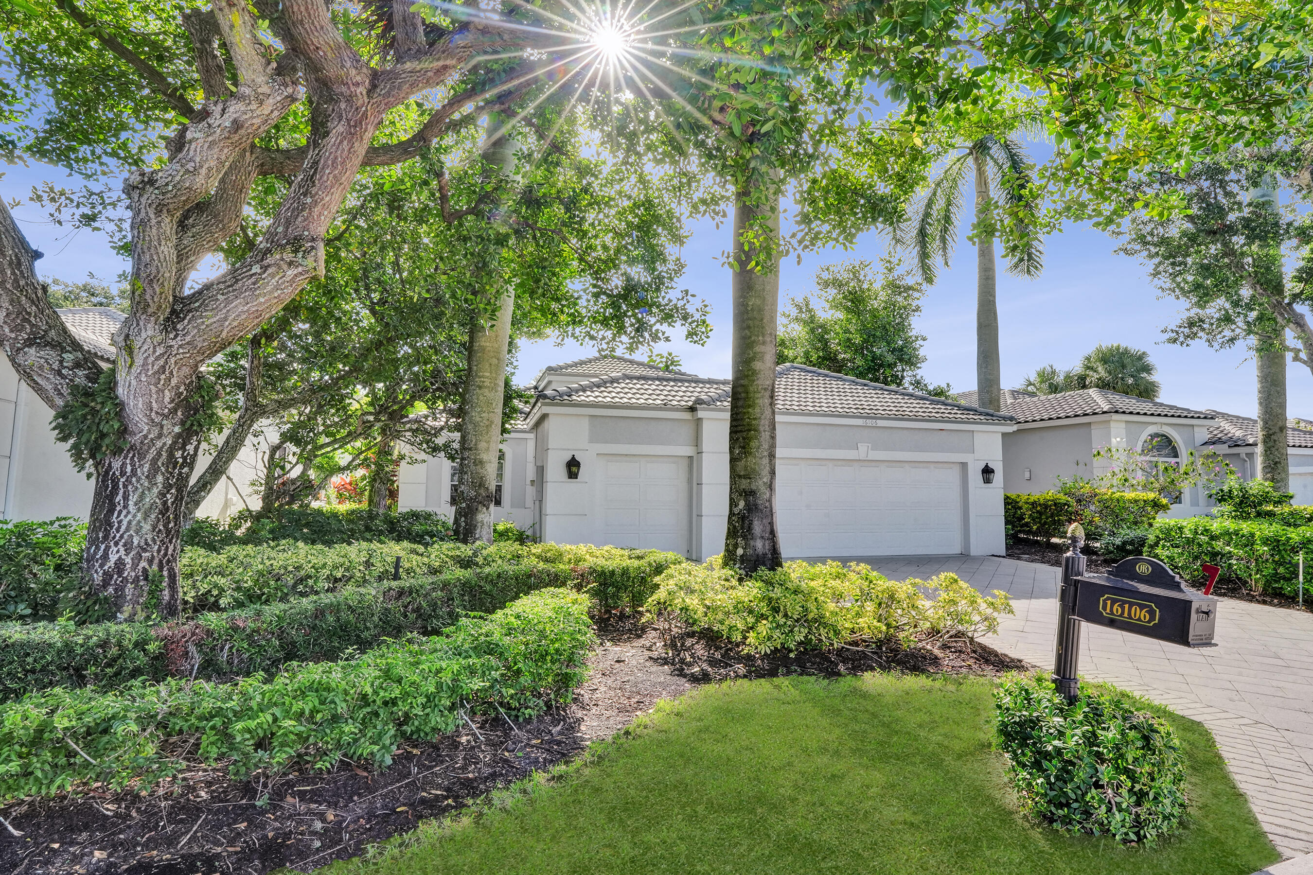 16106 Villa Vizcaya Place Property Photo 8