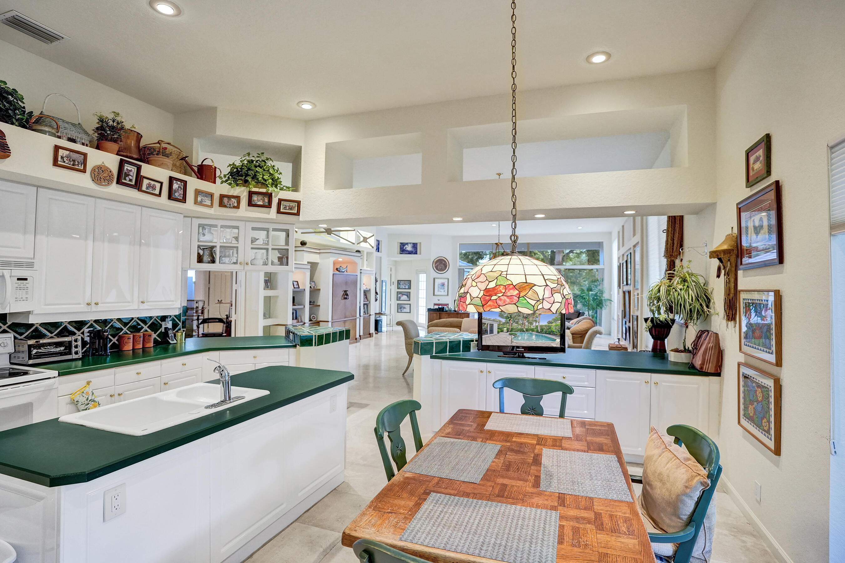 16106 Villa Vizcaya Place Property Photo 16