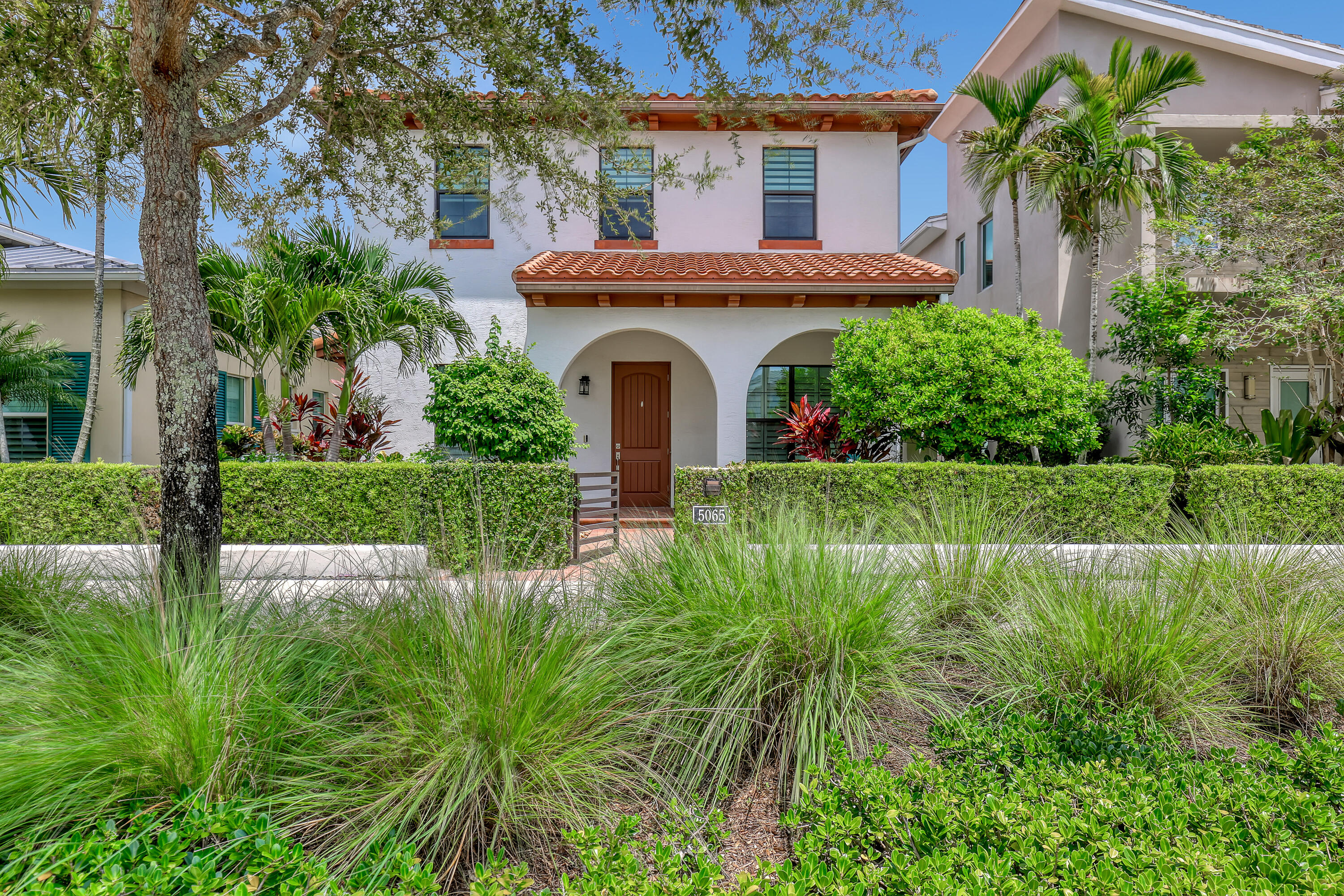 5065 Grandiflora Road Property Photo 1