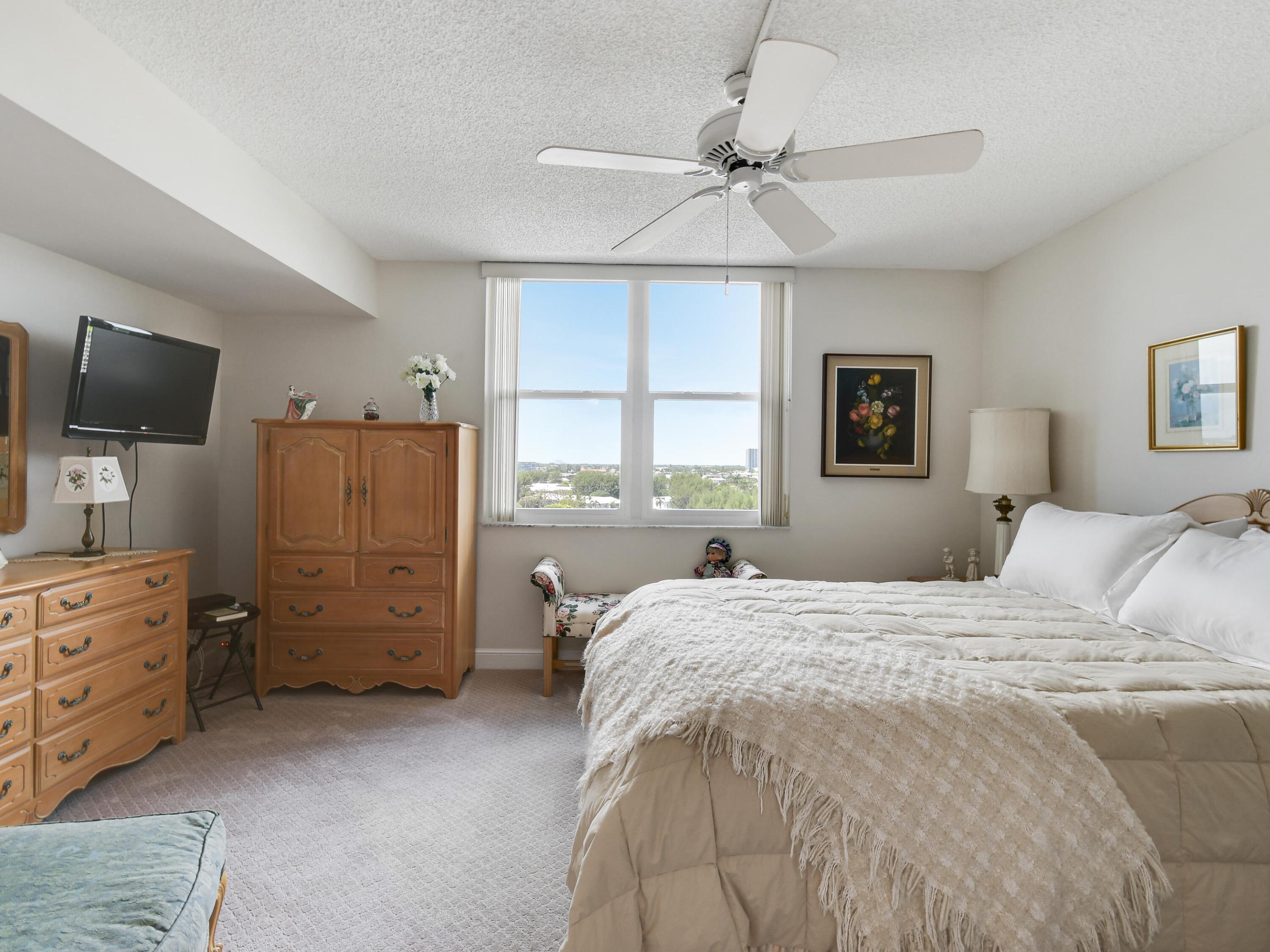 3400 N Ocean Drive 908 Property Photo 24