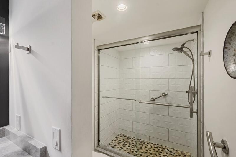 4955 E Sabal Palm Boulevard 107 Property Photo 12
