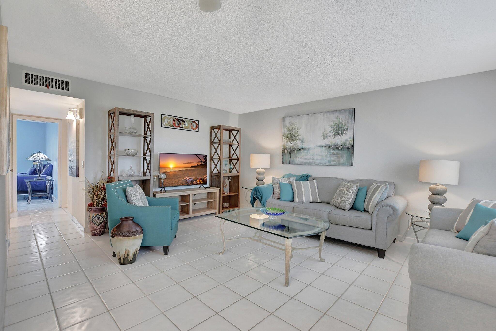 204 Burgundy E Property Photo 5