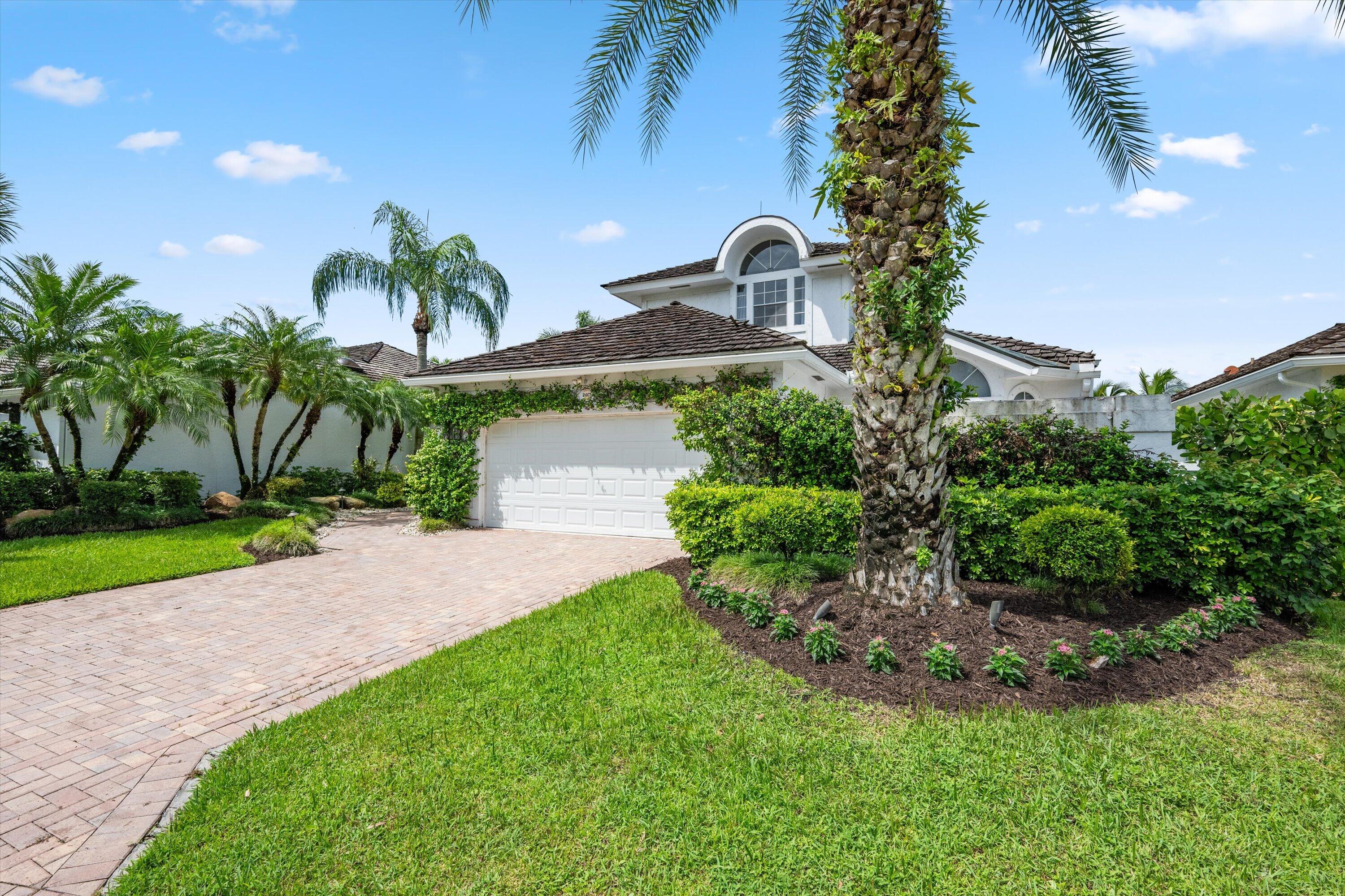 2467 Muir Circle Property Photo 1
