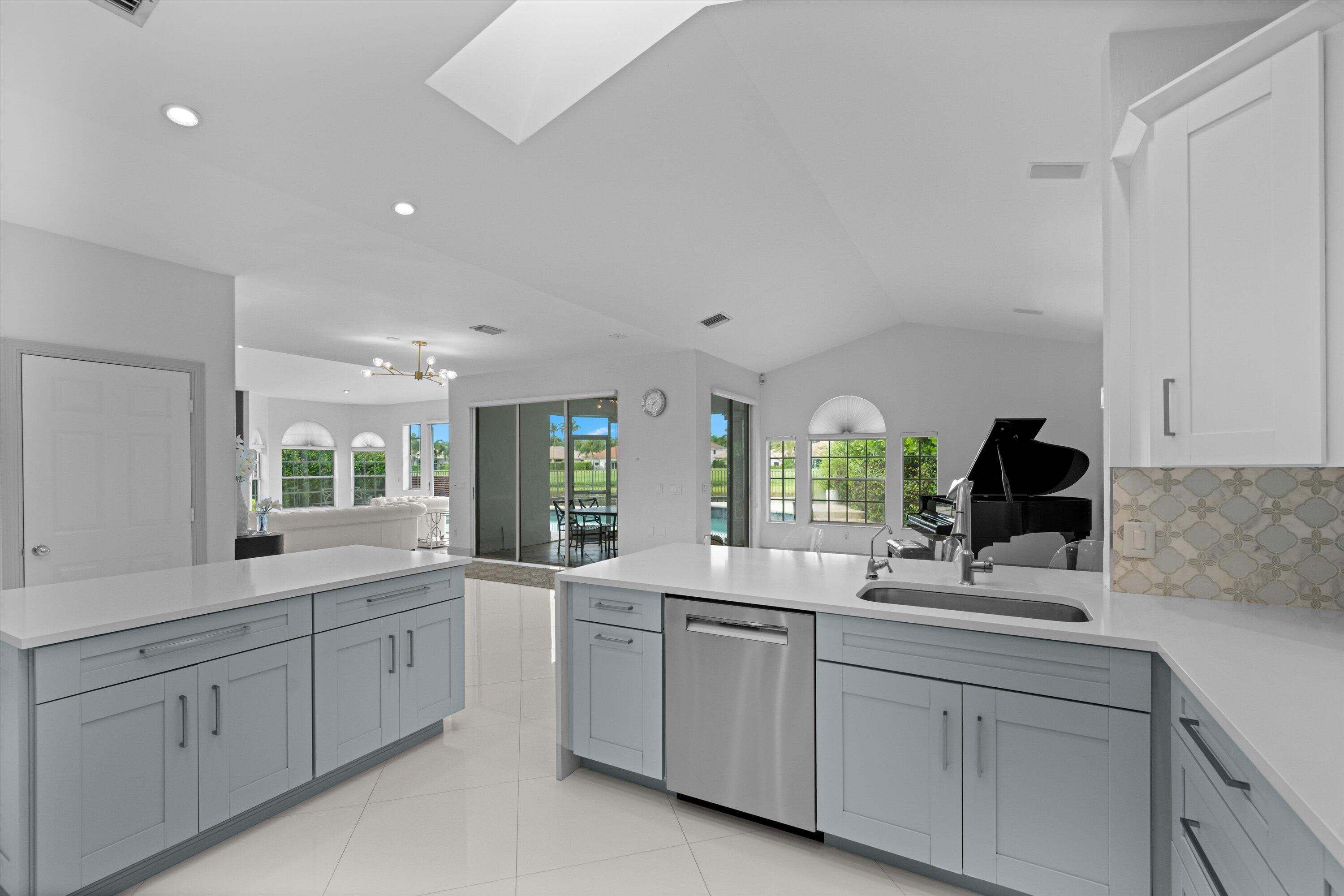2467 Muir Circle Property Photo 17