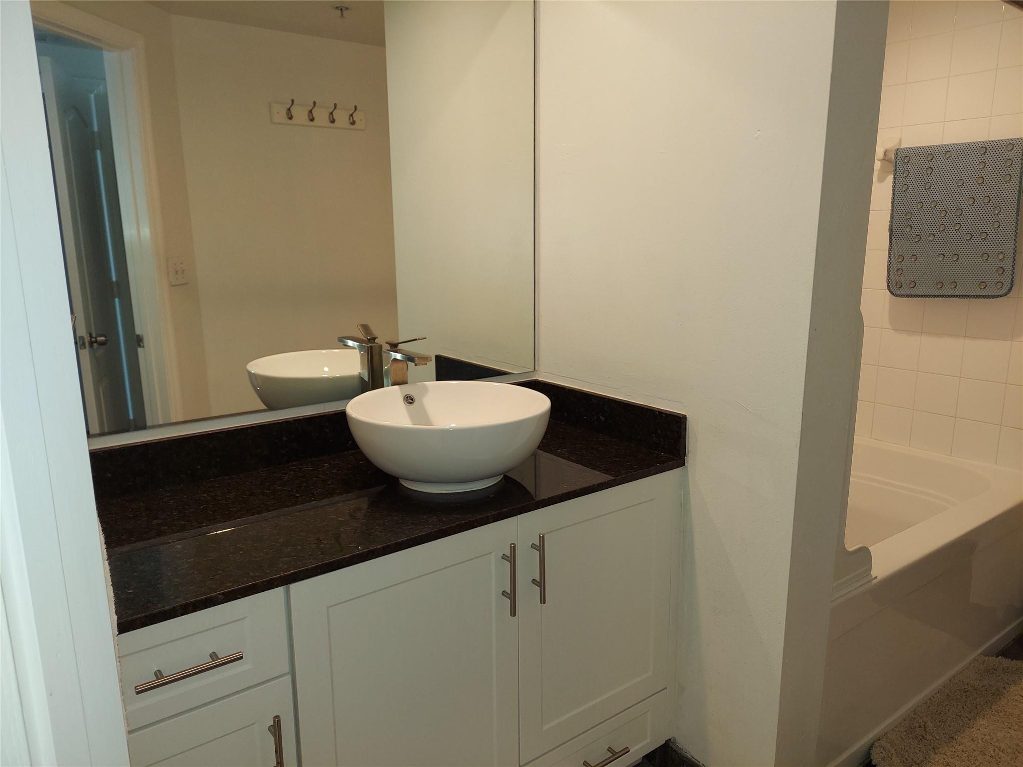 100 N Federal Highway 840 Property Photo 16