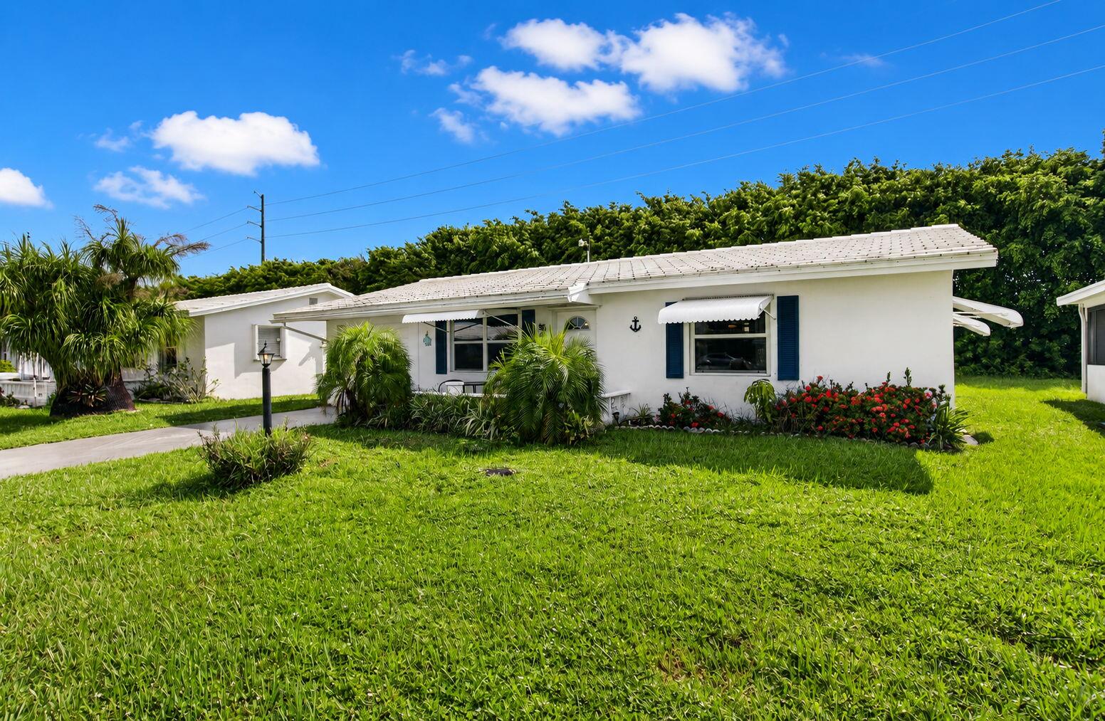 400 Sw 8th Place Property Photo 2