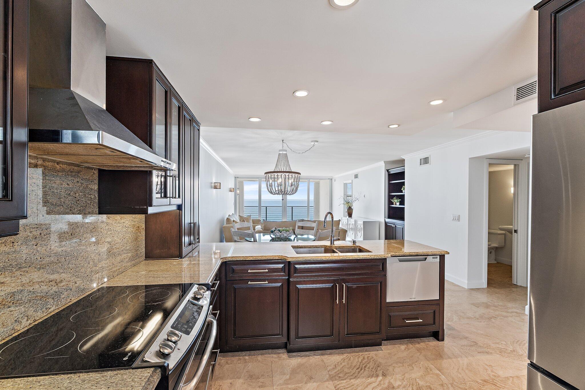 900 Ocean Drive 705 Property Photo 9