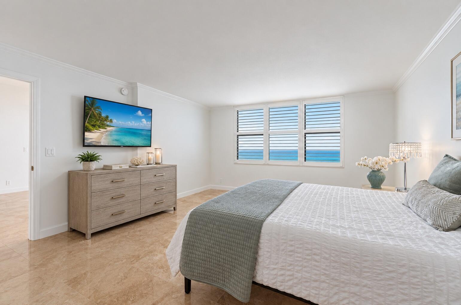 900 Ocean Drive 705 Property Photo 18