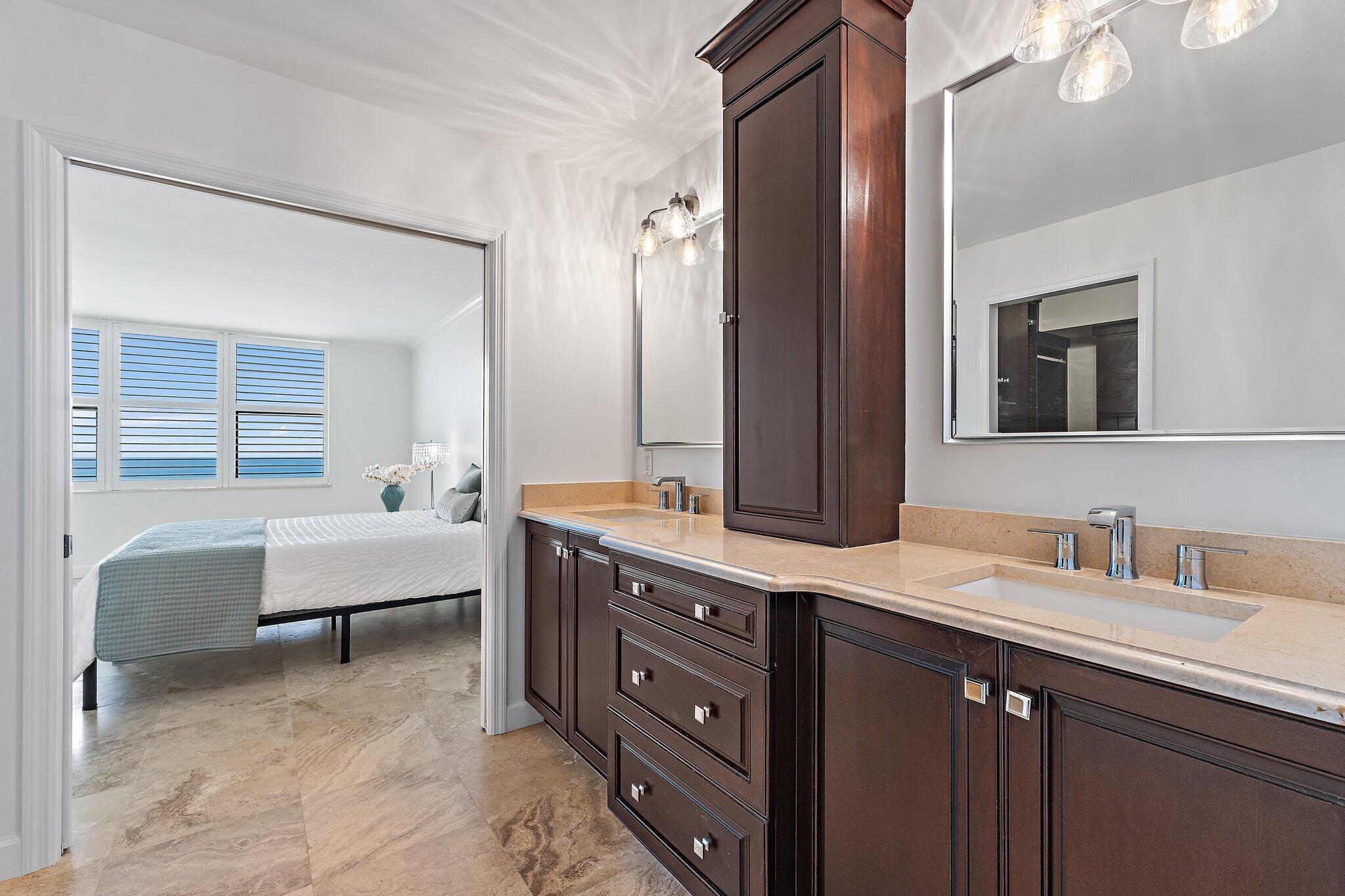 900 Ocean Drive 705 Property Photo 23