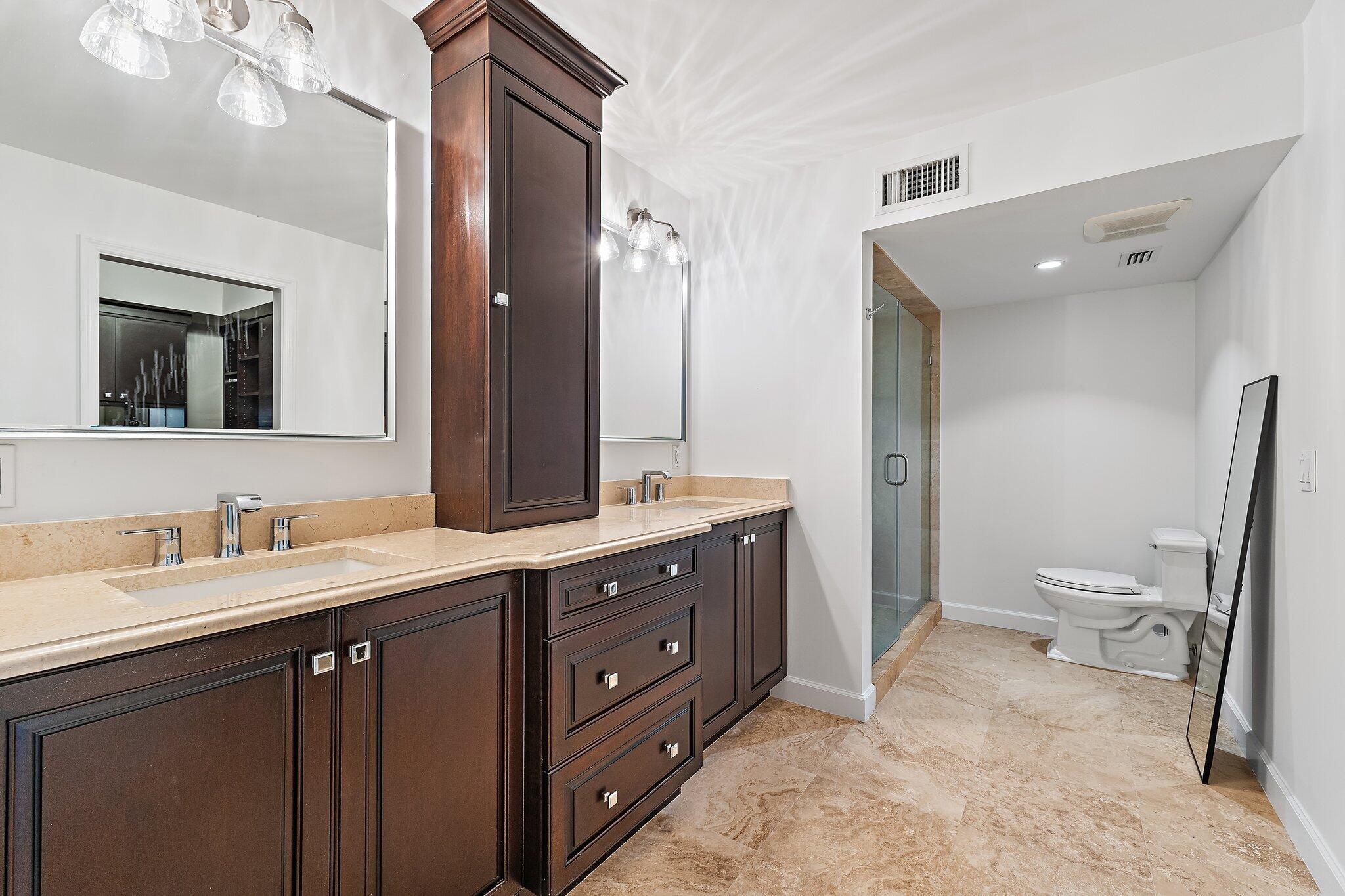 900 Ocean Drive 705 Property Photo 24