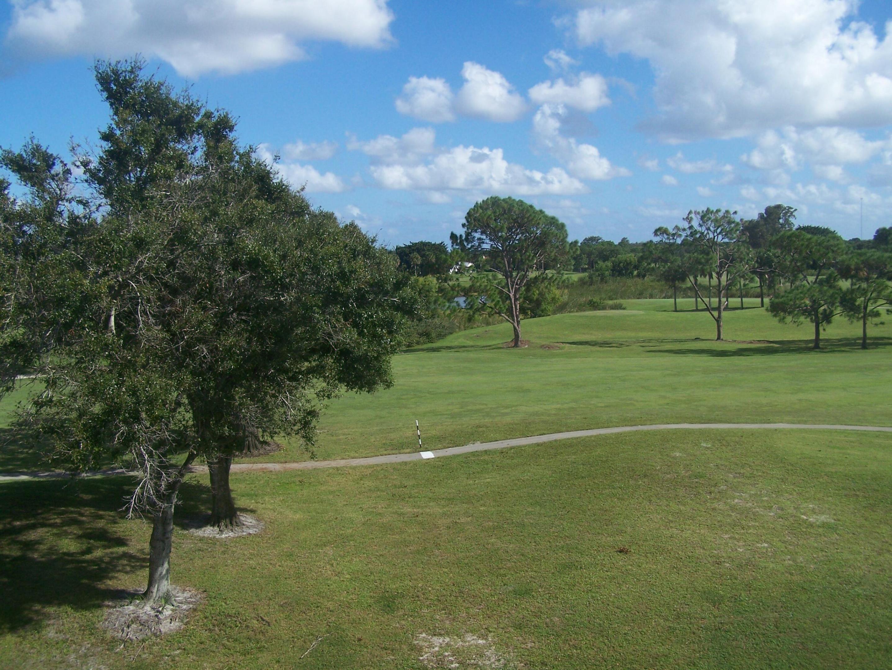 2080 GREENVIEW SHORES Boulevard 420 Property Photo 1