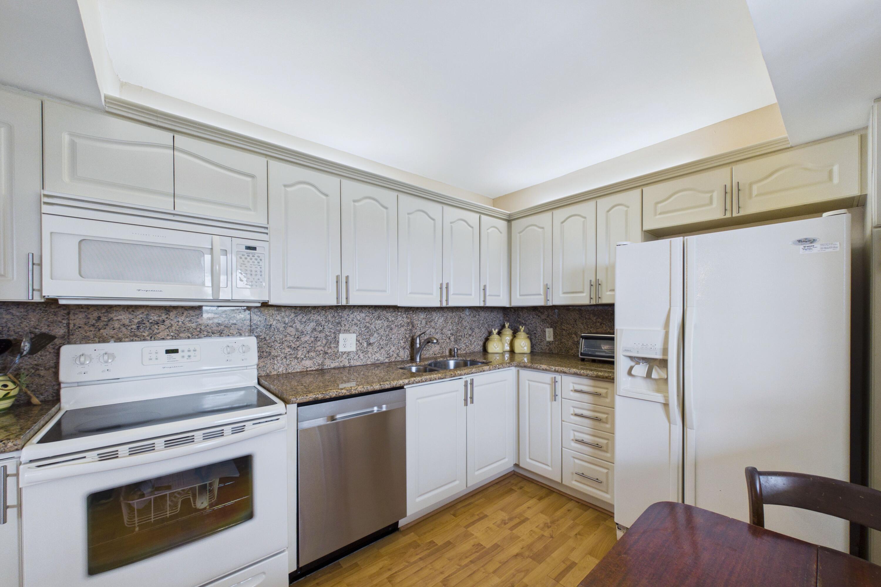 300 Ocean Trail Way 1407 Property Photo 12