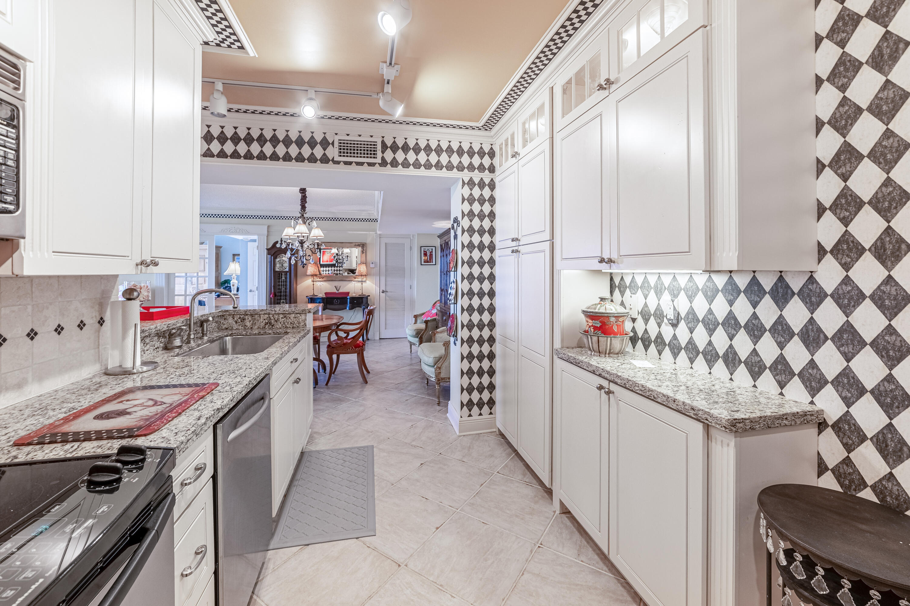 3450 S Ocean Boulevard 408 Property Photo 10