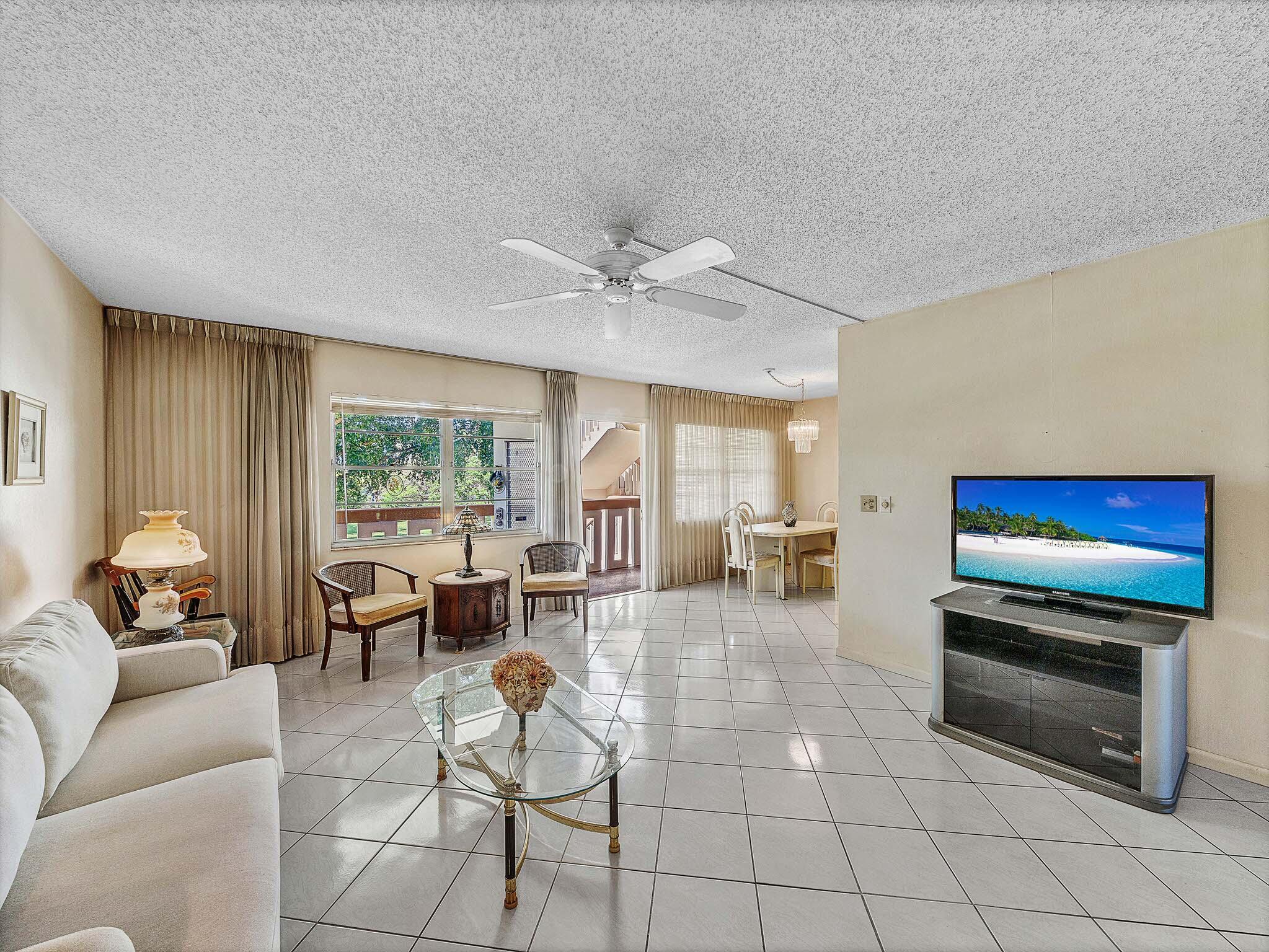 3002 Ventnor G Property Photo 13
