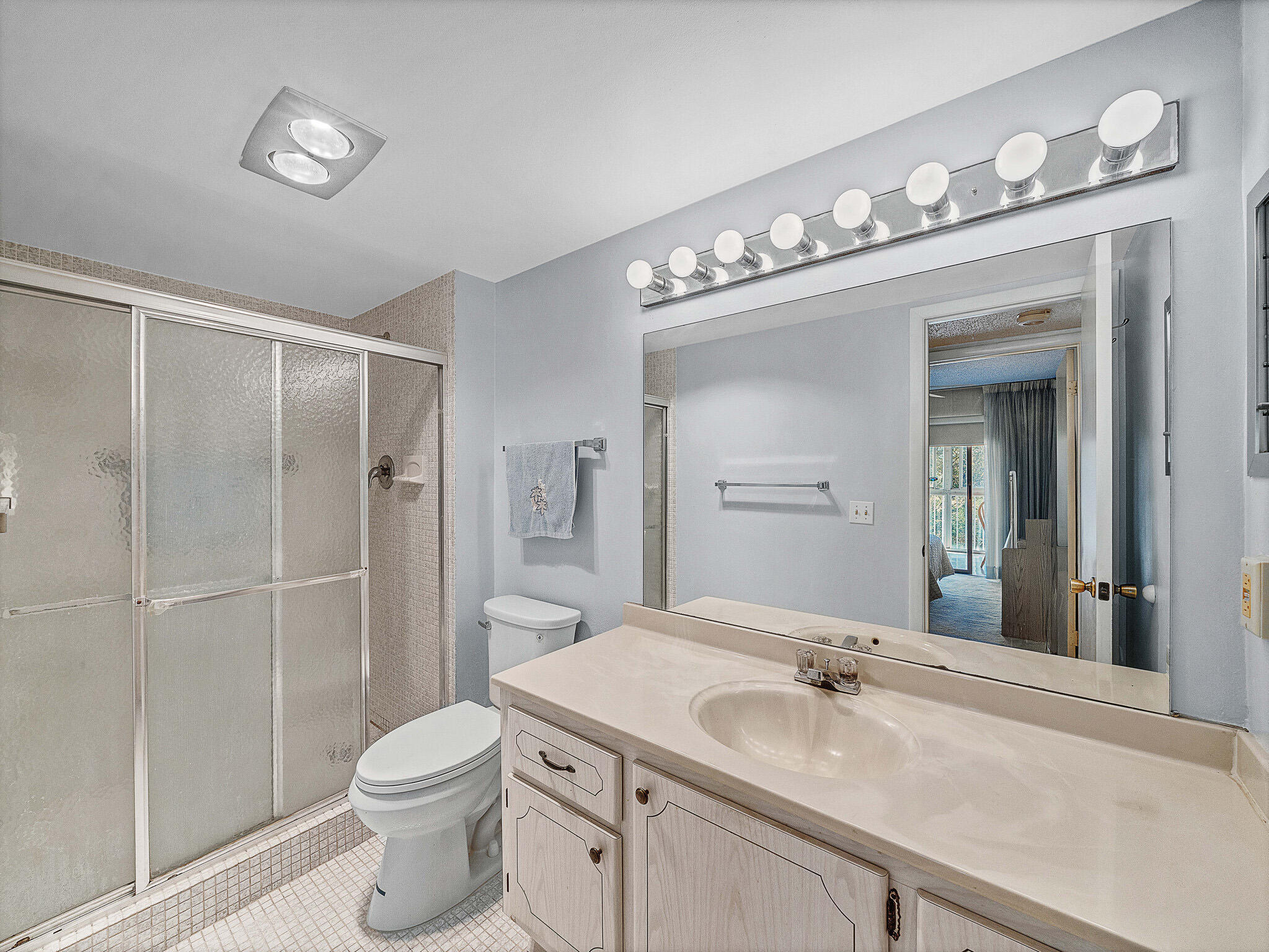 3002 Ventnor G Property Photo 14
