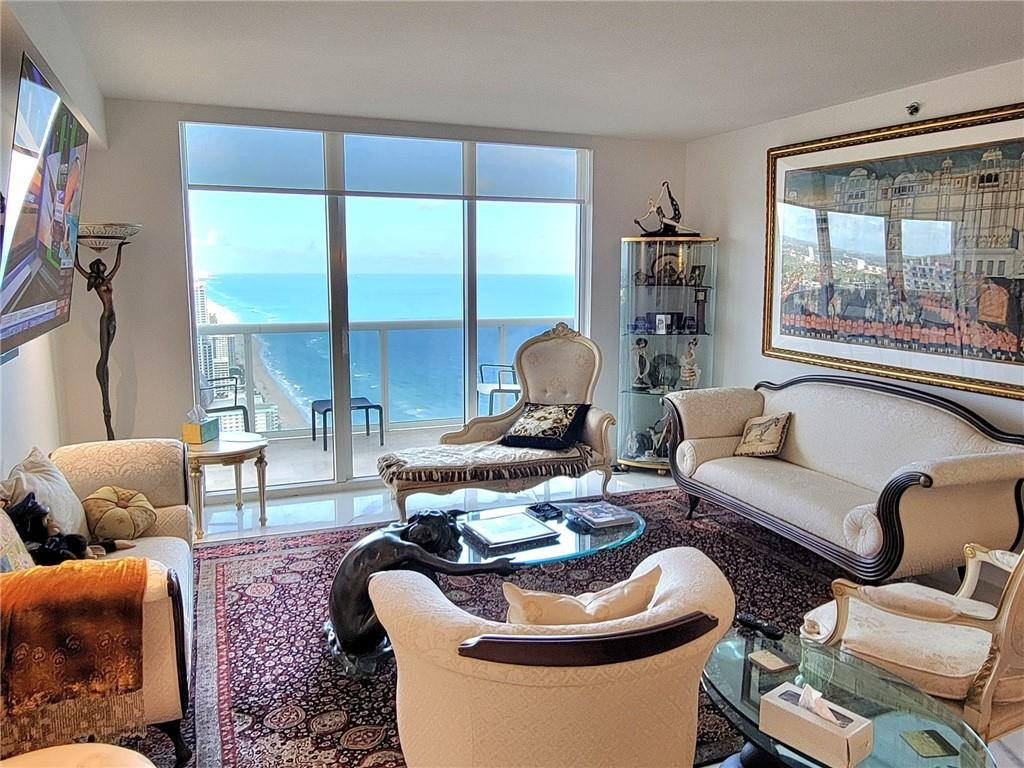1830 S Ocean Drive 5111 Property Photo 5