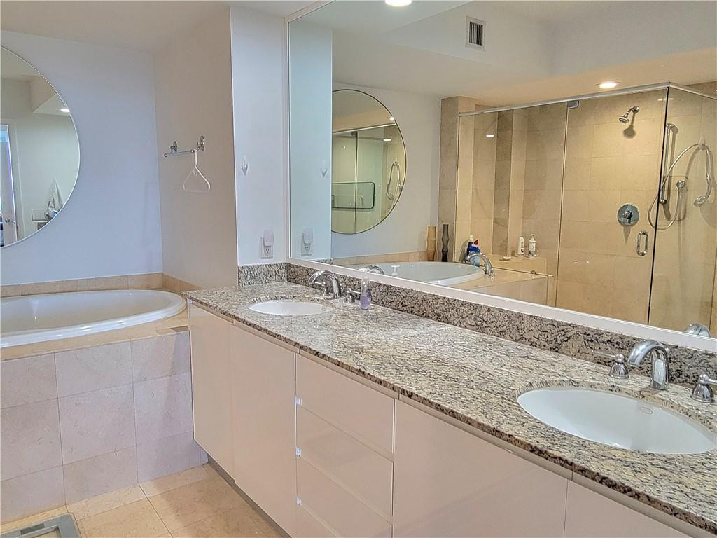 1830 S Ocean Drive 5111 Property Photo 10