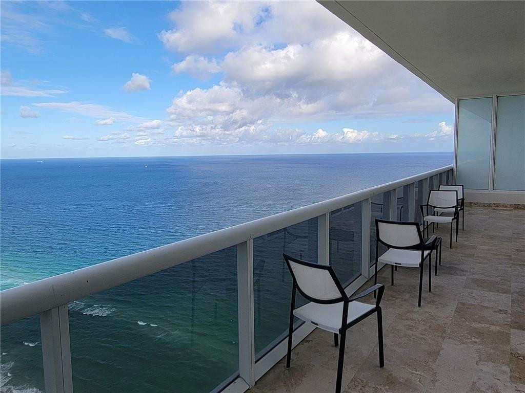 1830 S Ocean Drive 5111 Property Photo 15