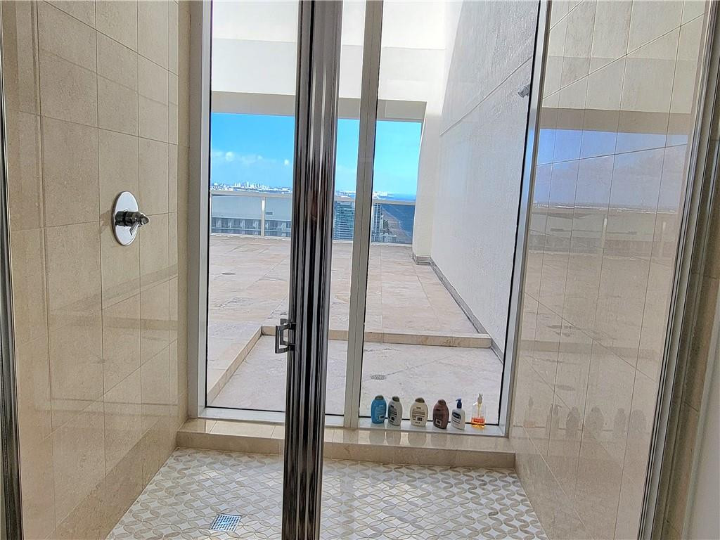 1830 S Ocean Drive 5111 Property Photo 21