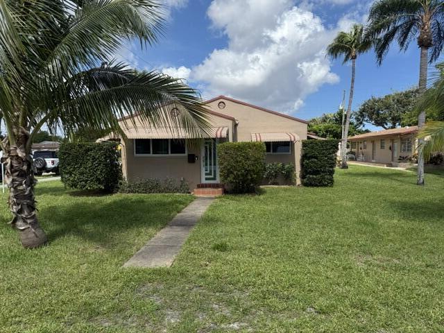 2347 Harding Street Property Photo 1
