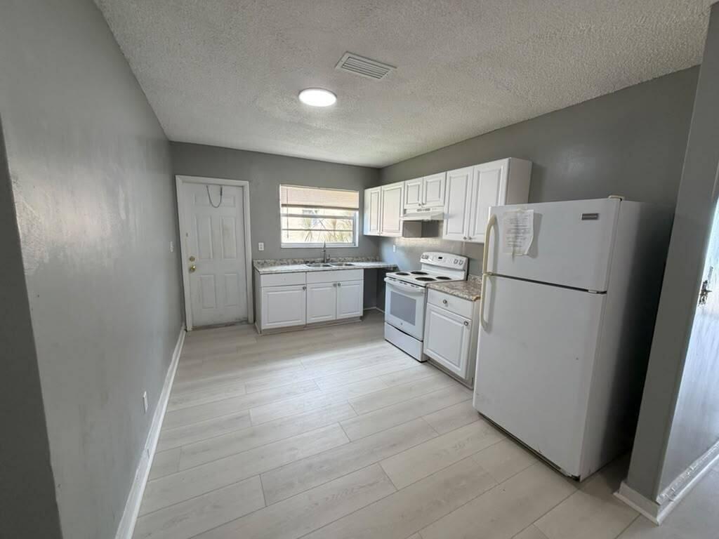 403 Nw 2nd Street Property Photo 5