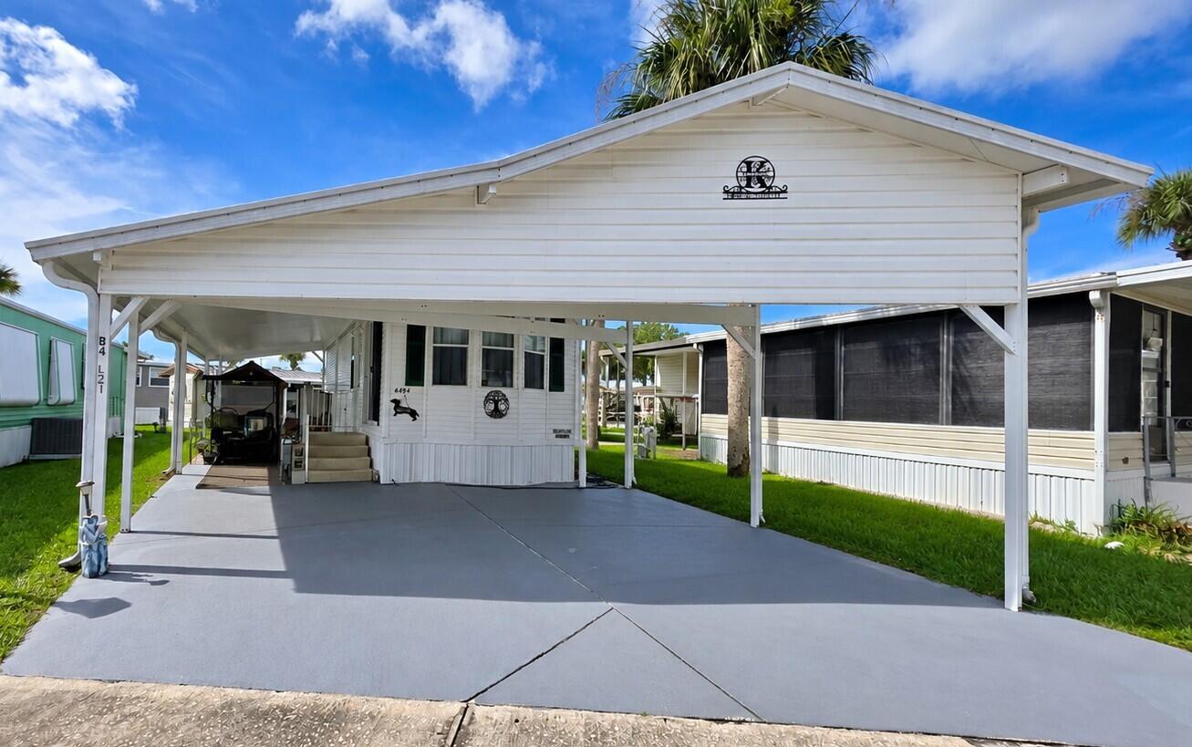 6494 Se 55th Street Property Photo 1