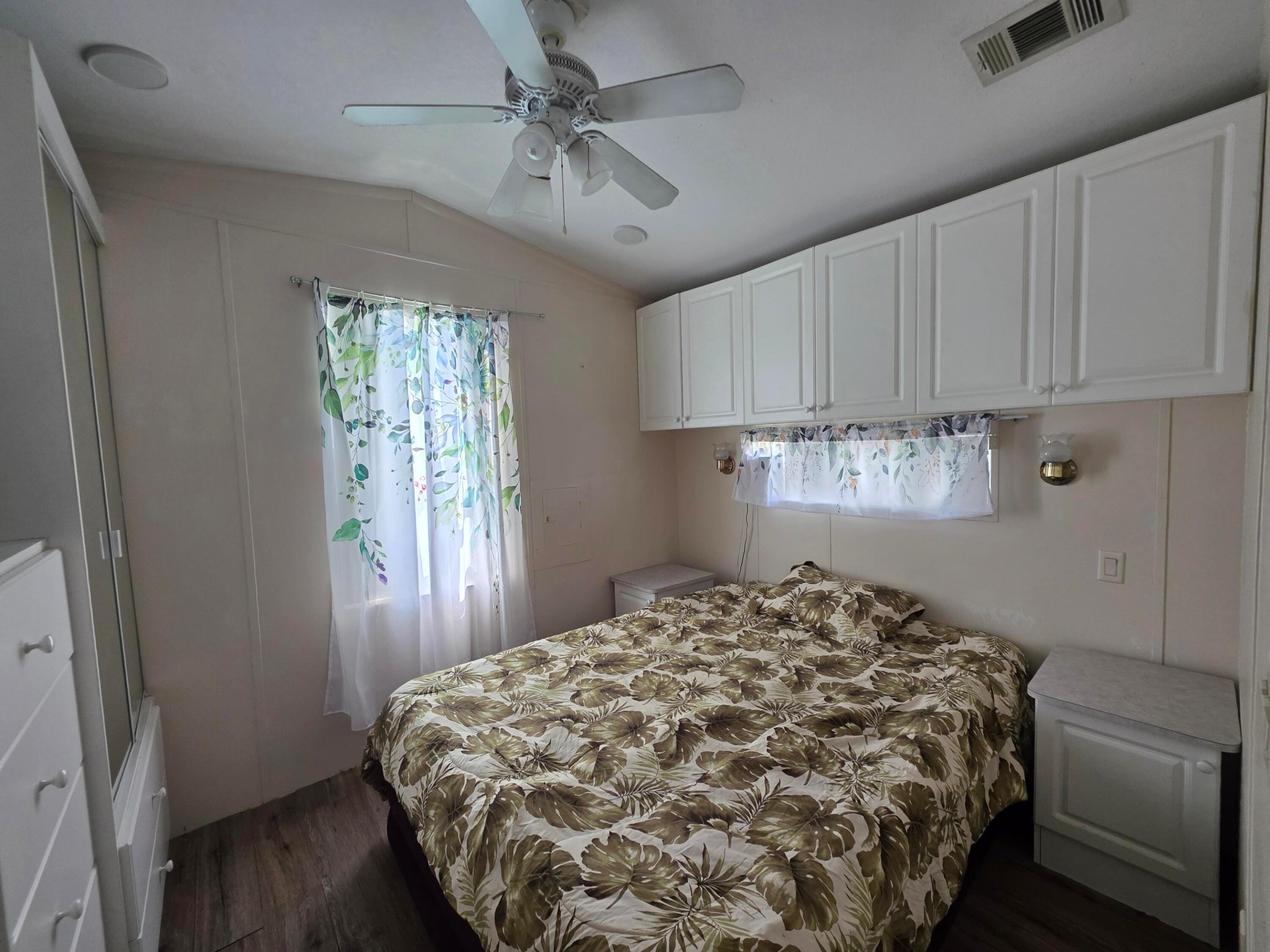 6494 Se 55th Street Property Photo 15