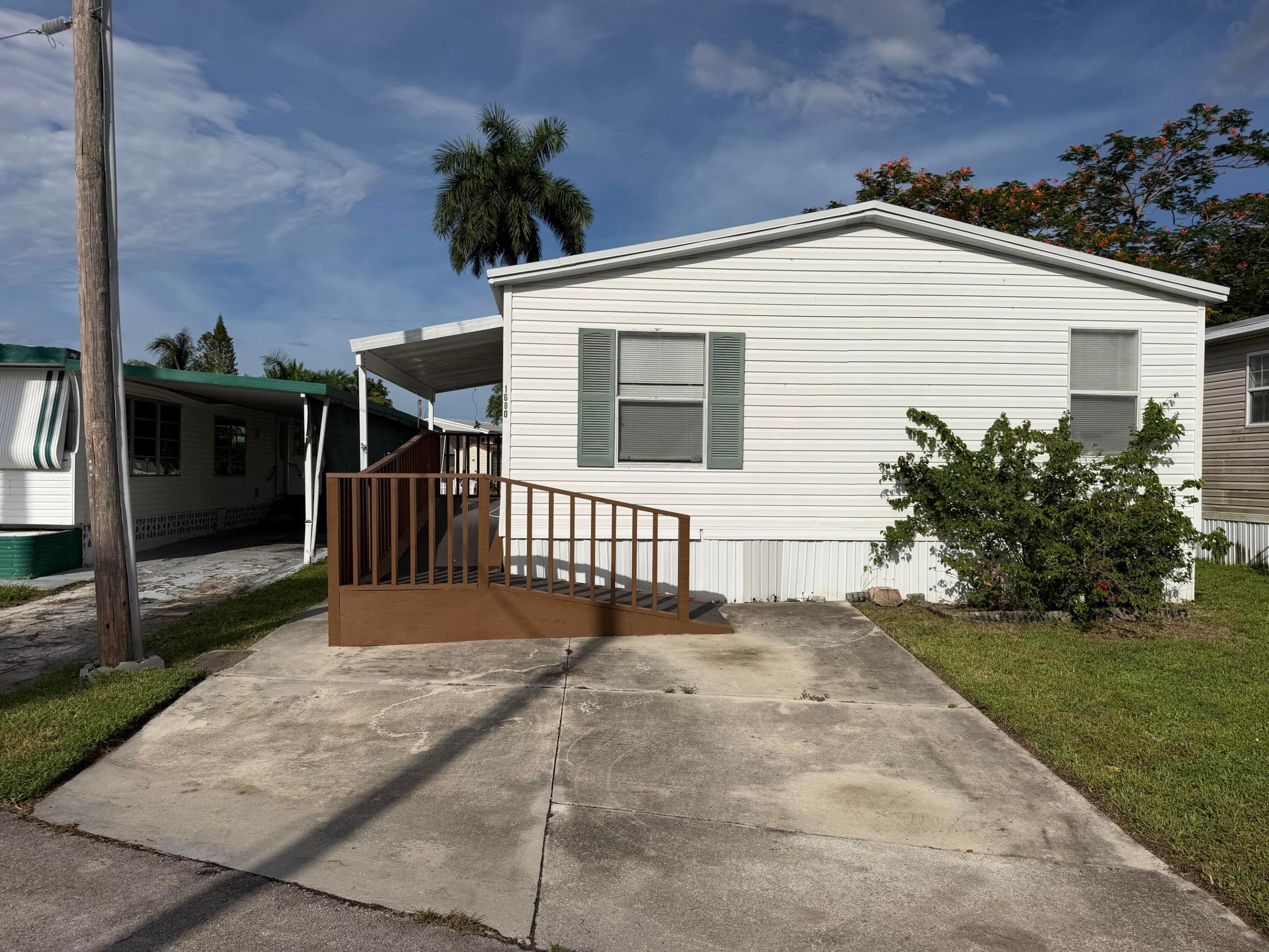 1680 Sw 85th Avenue Property Photo 1