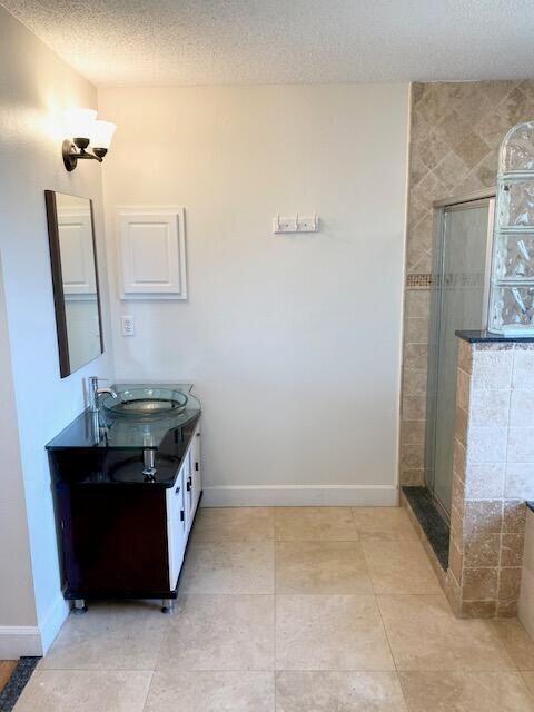 598 Nw Kingston Street Property Photo 16