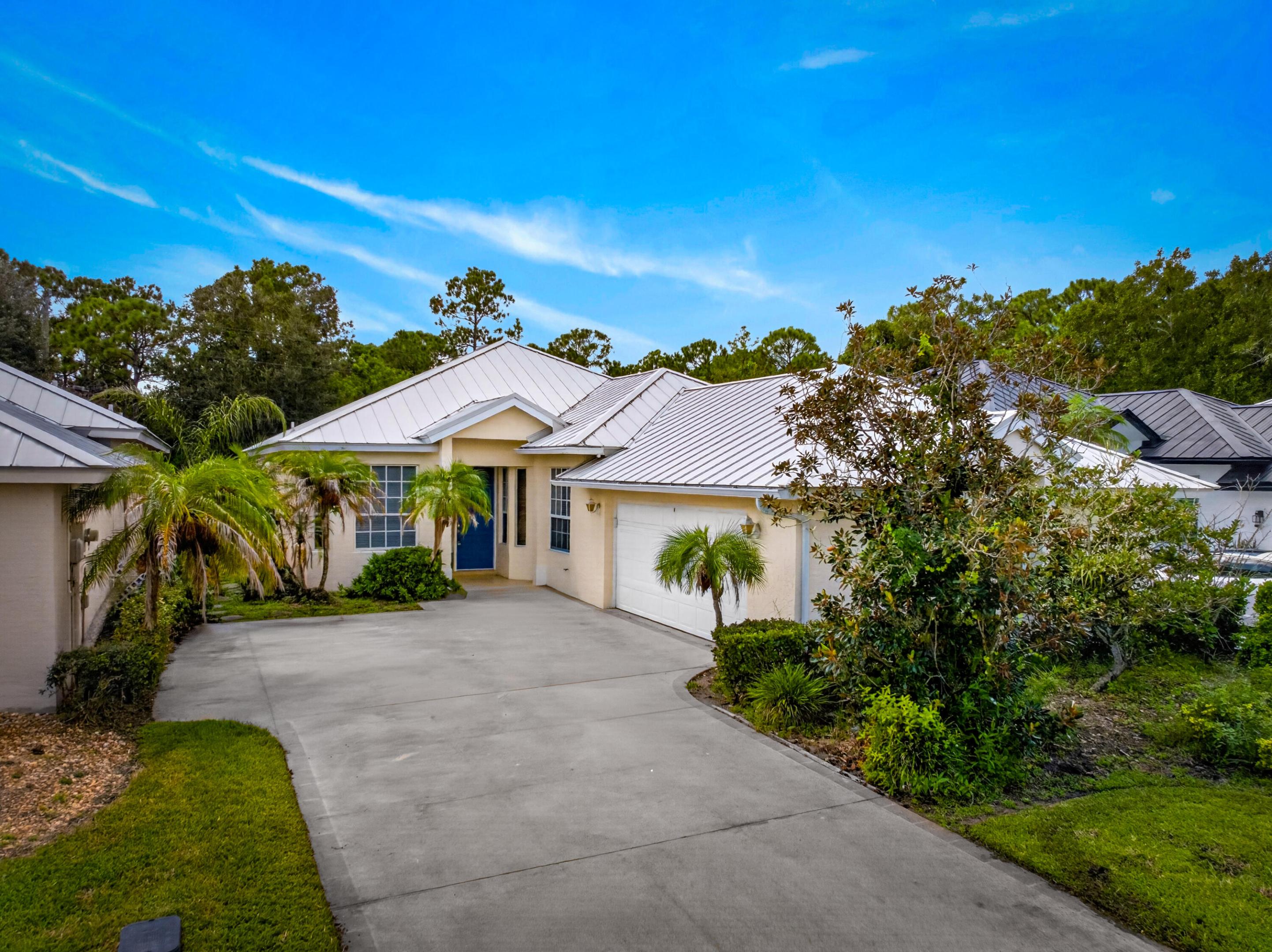 9437 POINCIANA Court