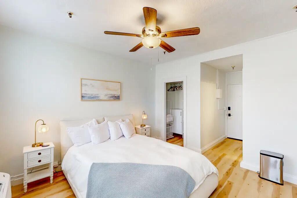 235 Sunrise Avenue 3215 Property Photo 1
