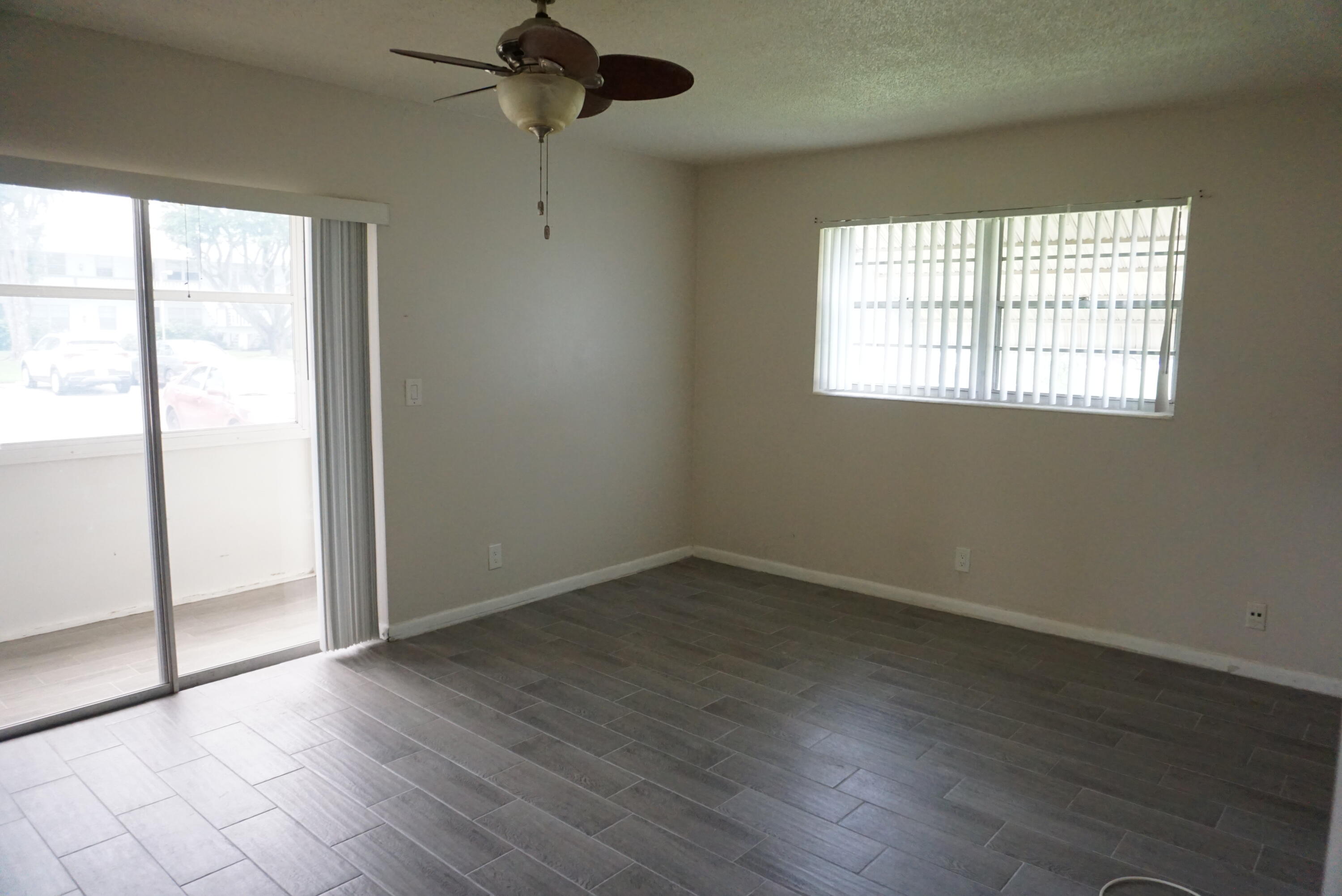 249 Sheffield K Property Photo 5