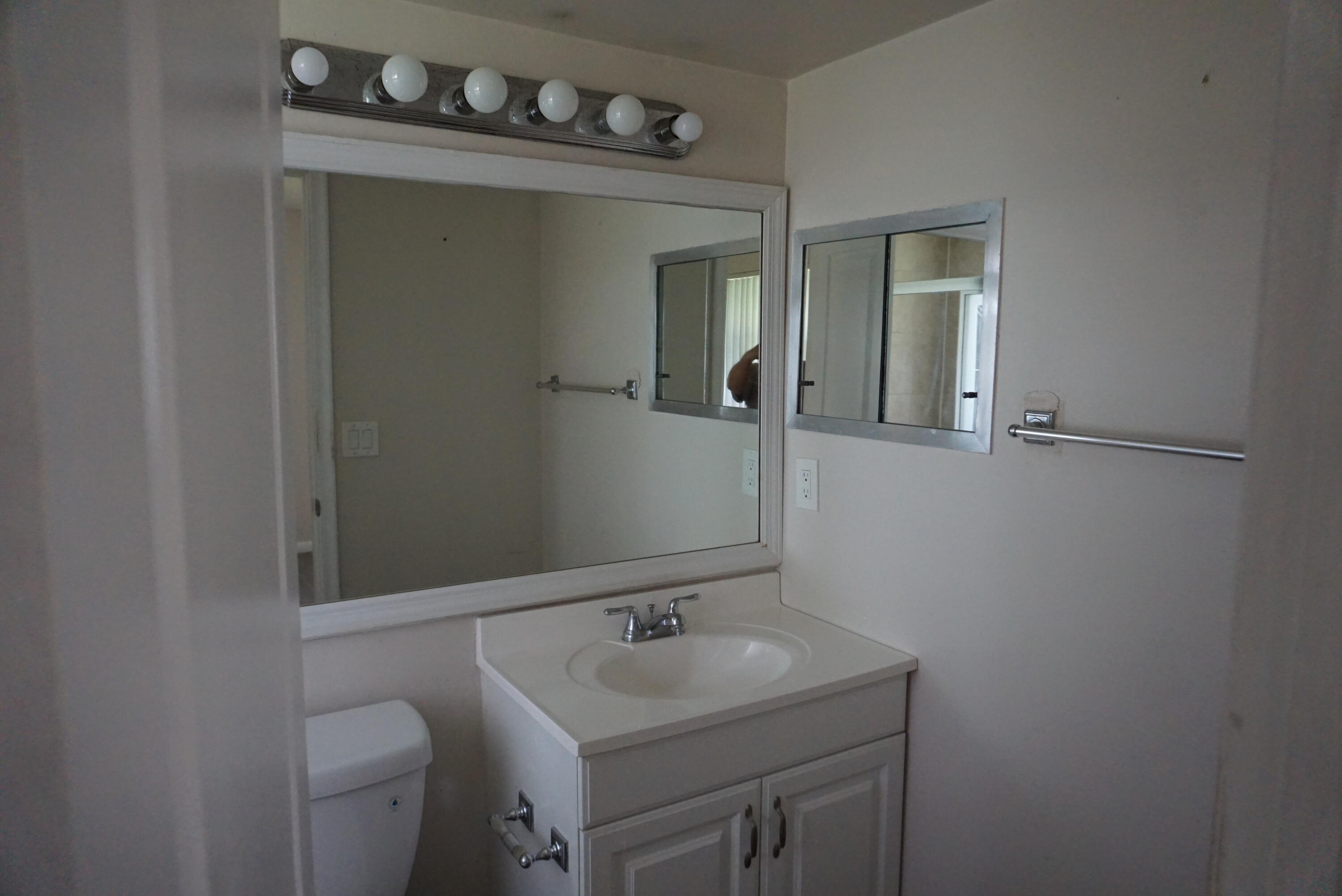 249 Sheffield K Property Photo 8