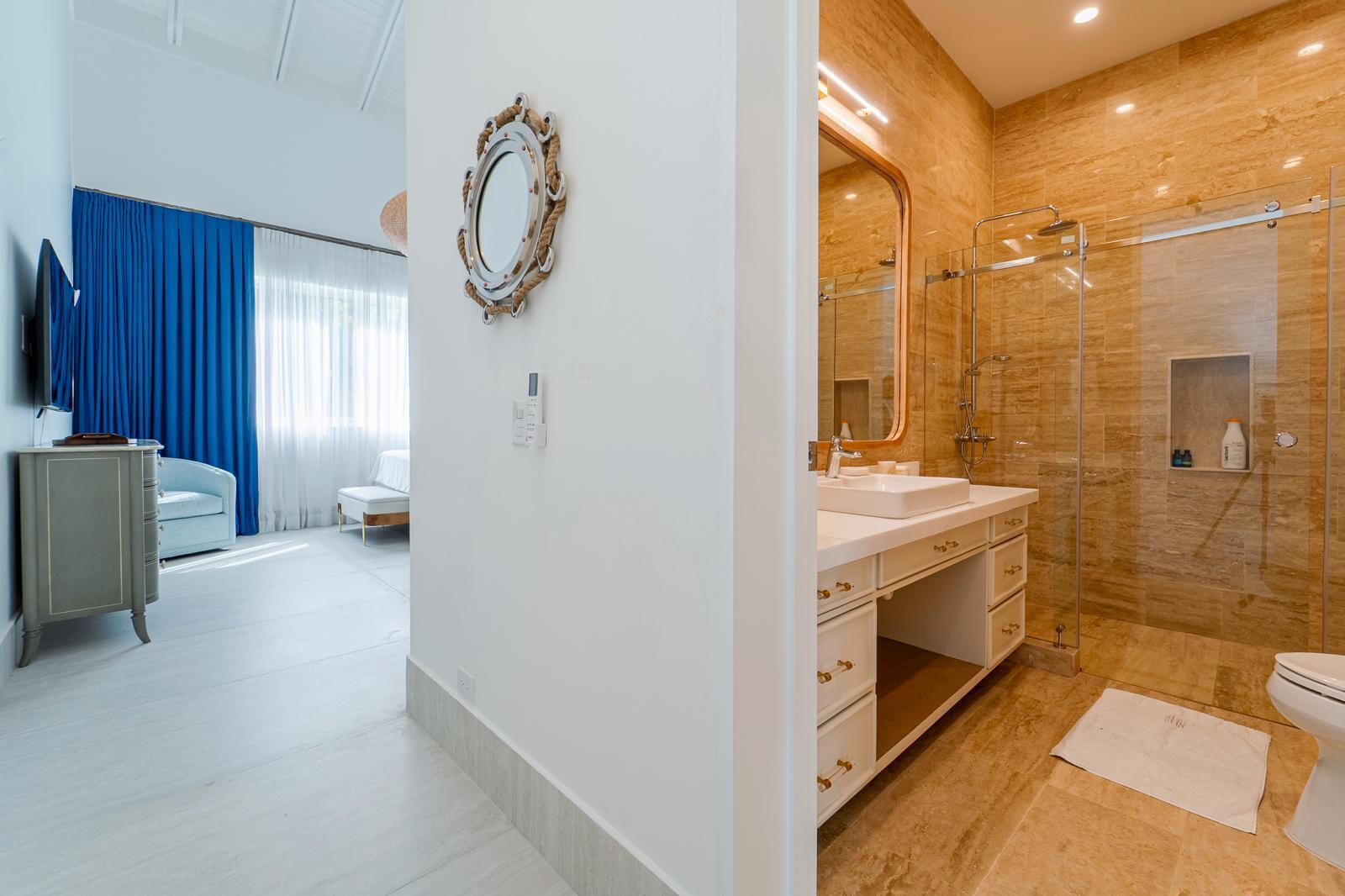 1a 00 Property Photo 3