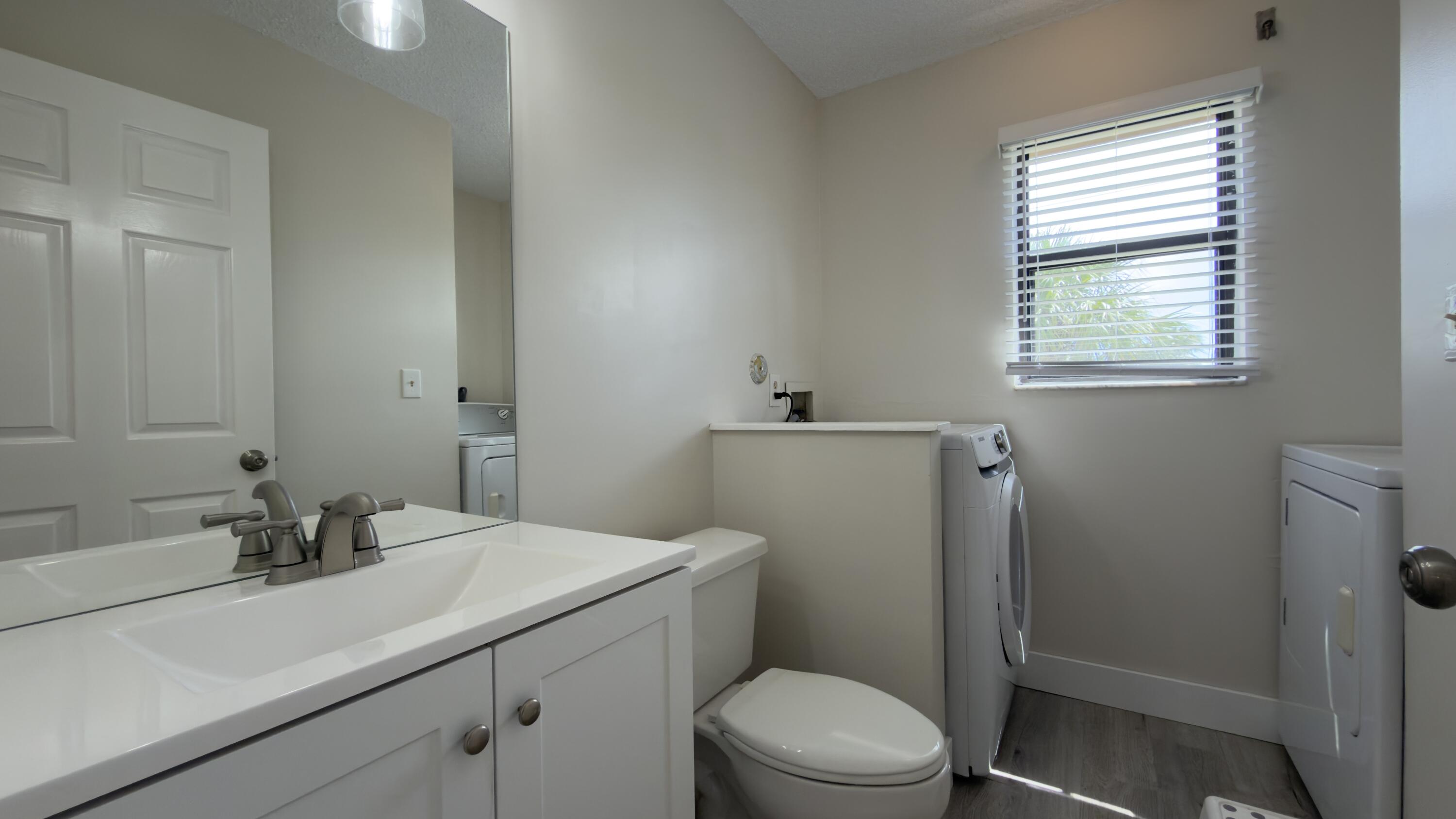 160 Bella Vista Court N 60 Property Photo 24