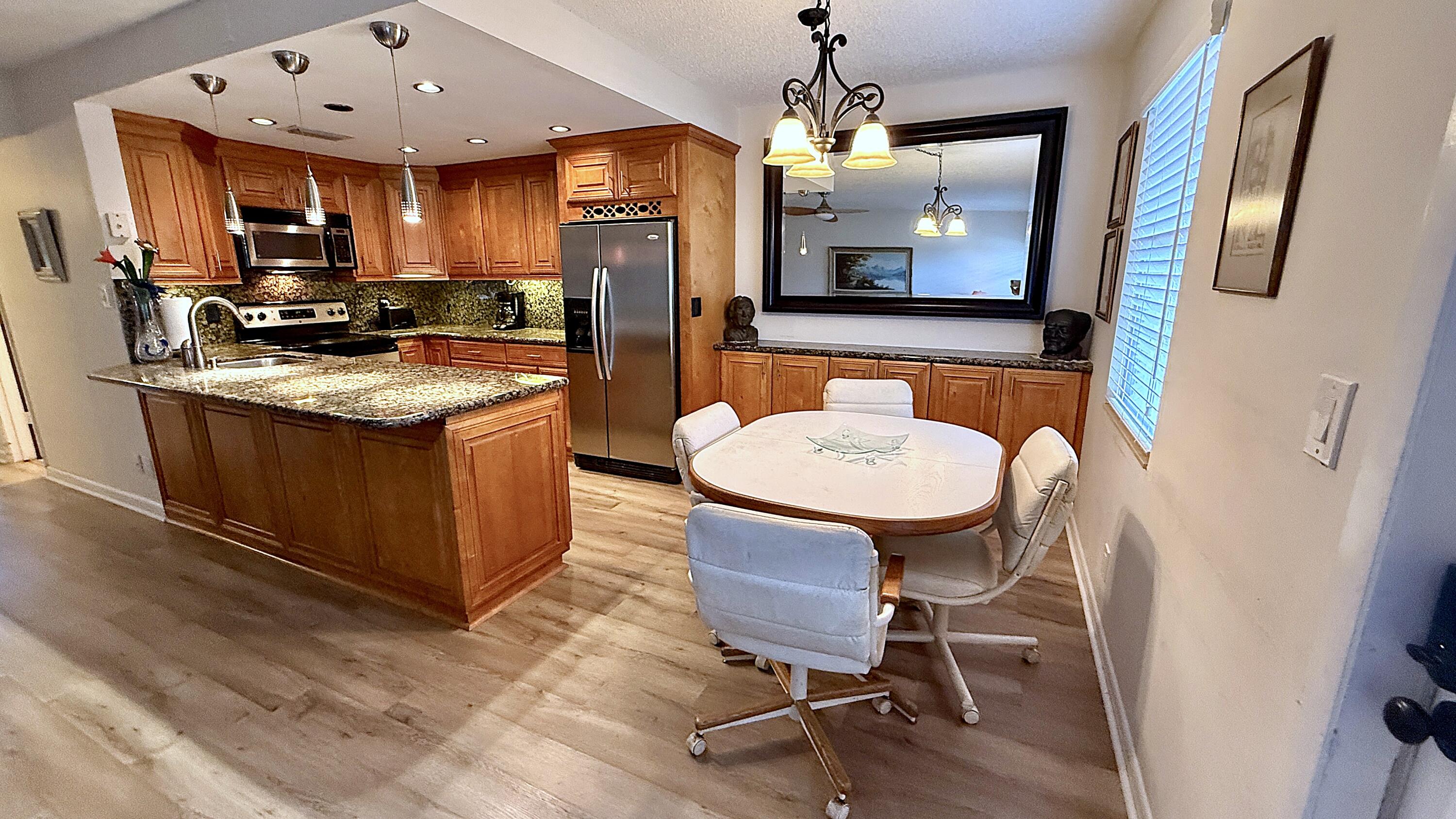 171 GRANTHAM E Property Photo 1