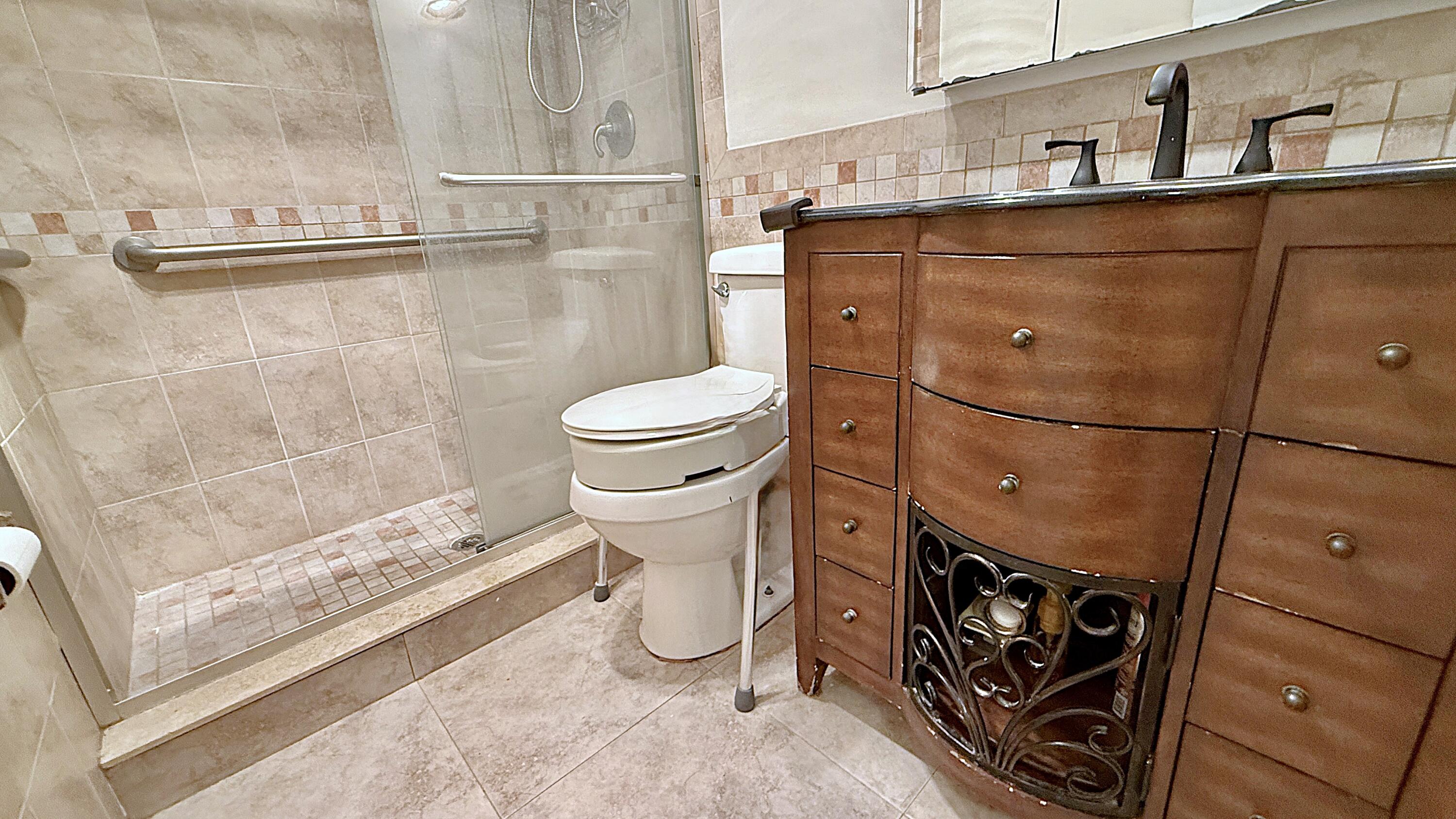 171 Grantham E Property Photo 14