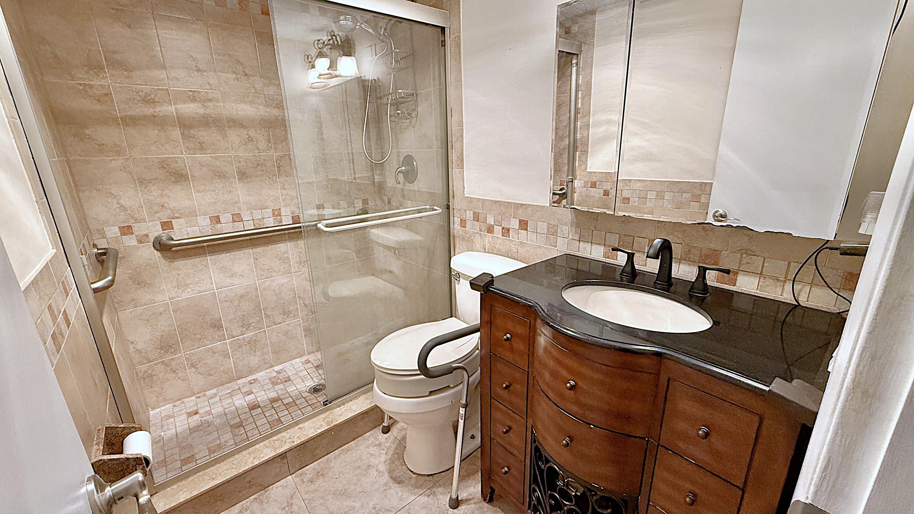 171 Grantham E Property Photo 17