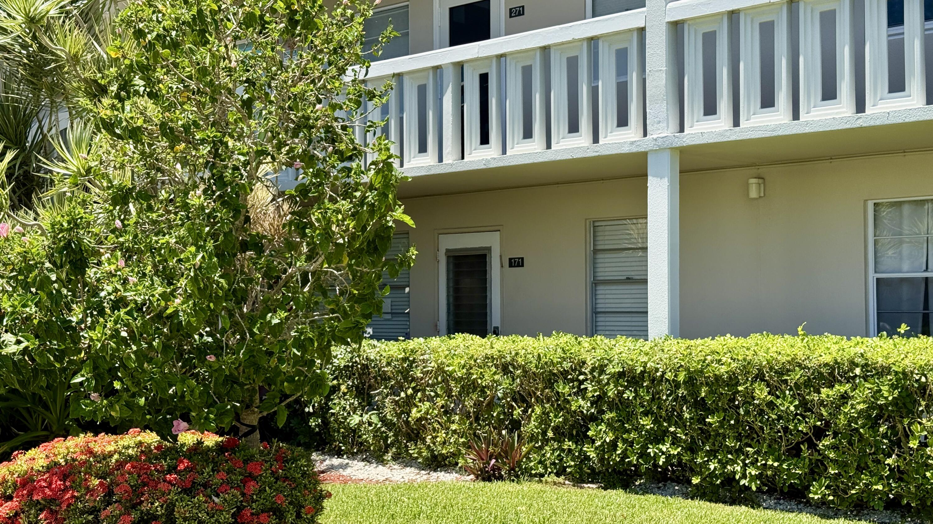 171 Grantham E Property Photo 36