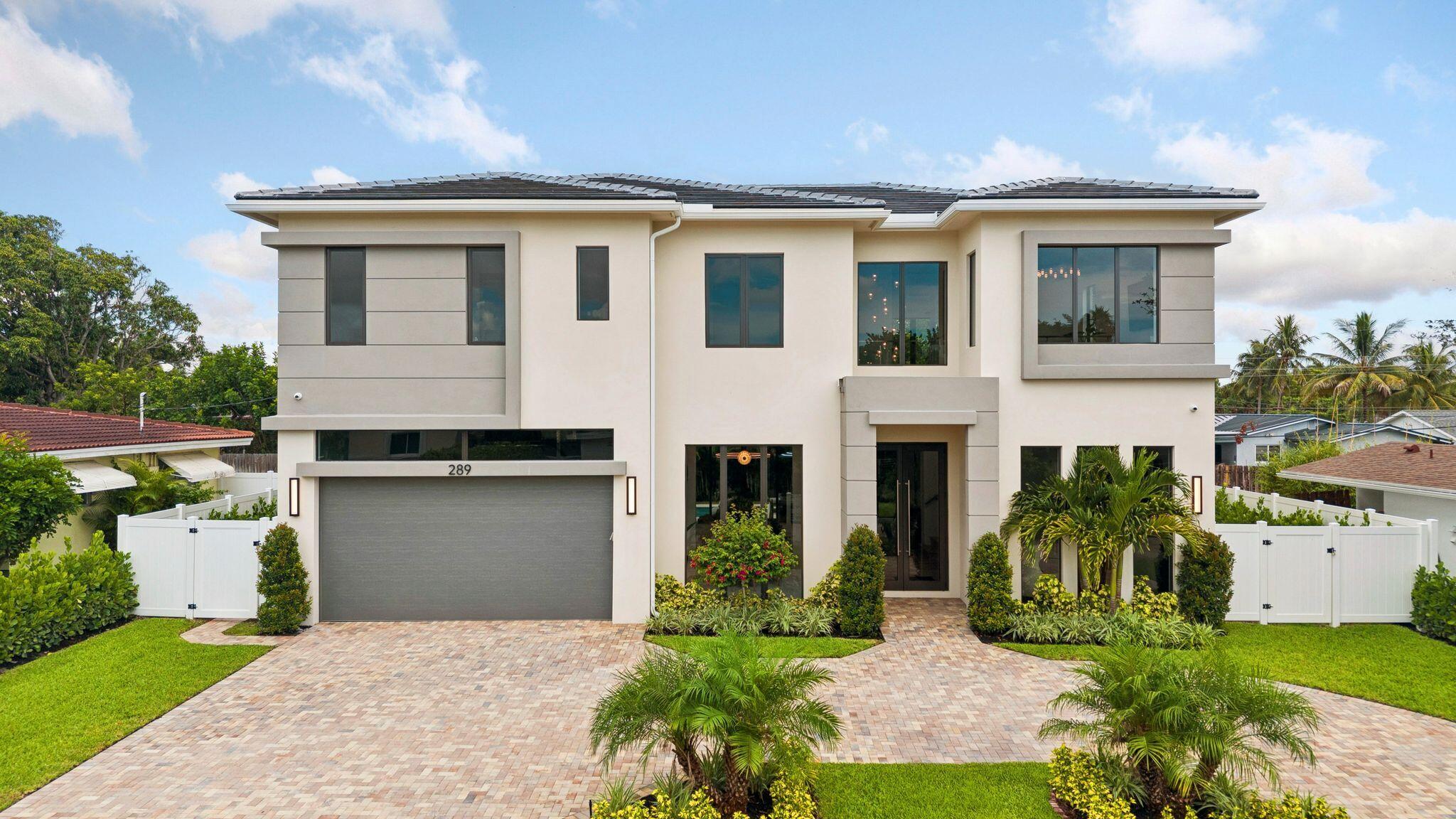 289 NW 11th Street