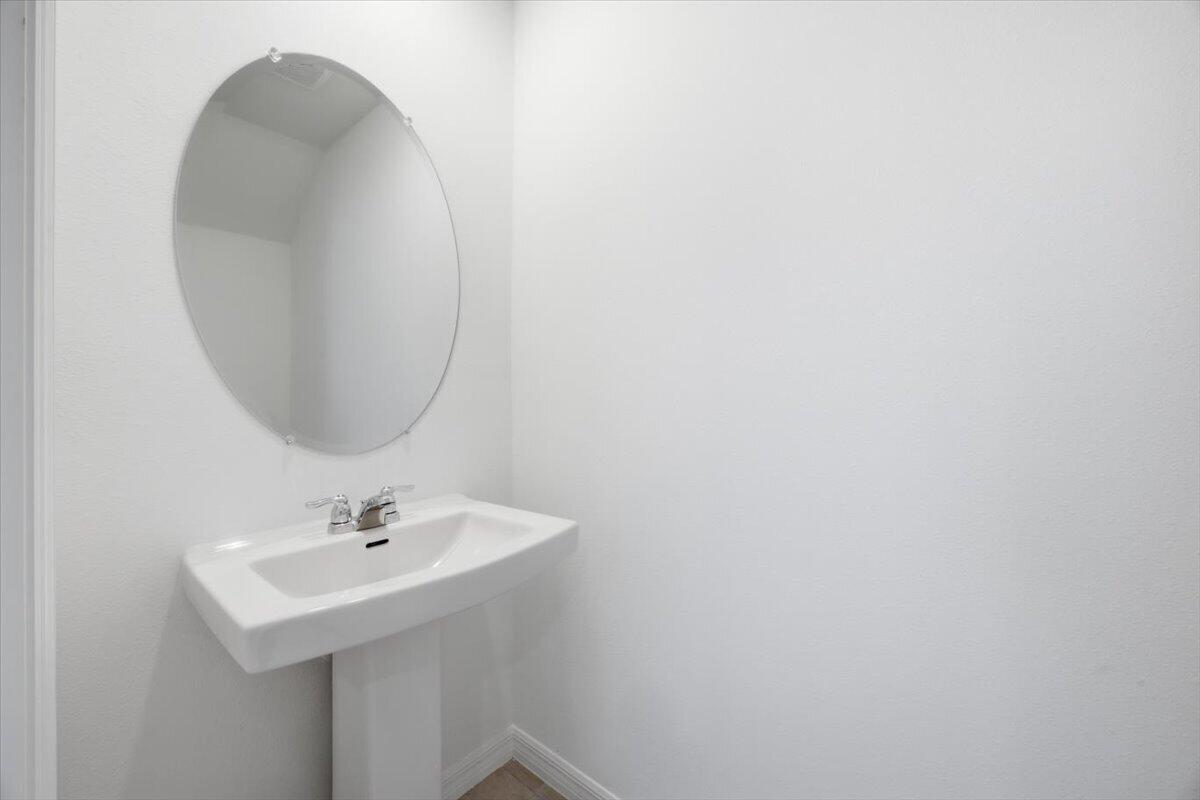 2874 Skyline Loop Property Photo 6