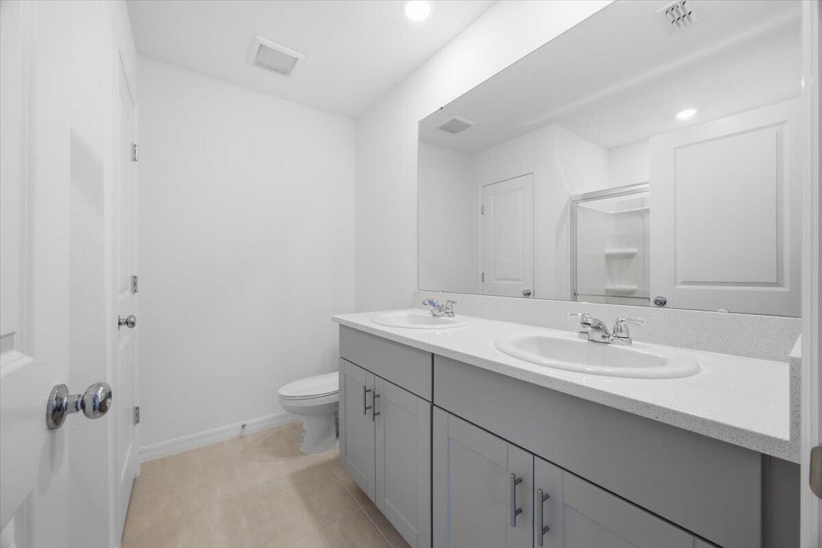 2874 Skyline Loop Property Photo 8