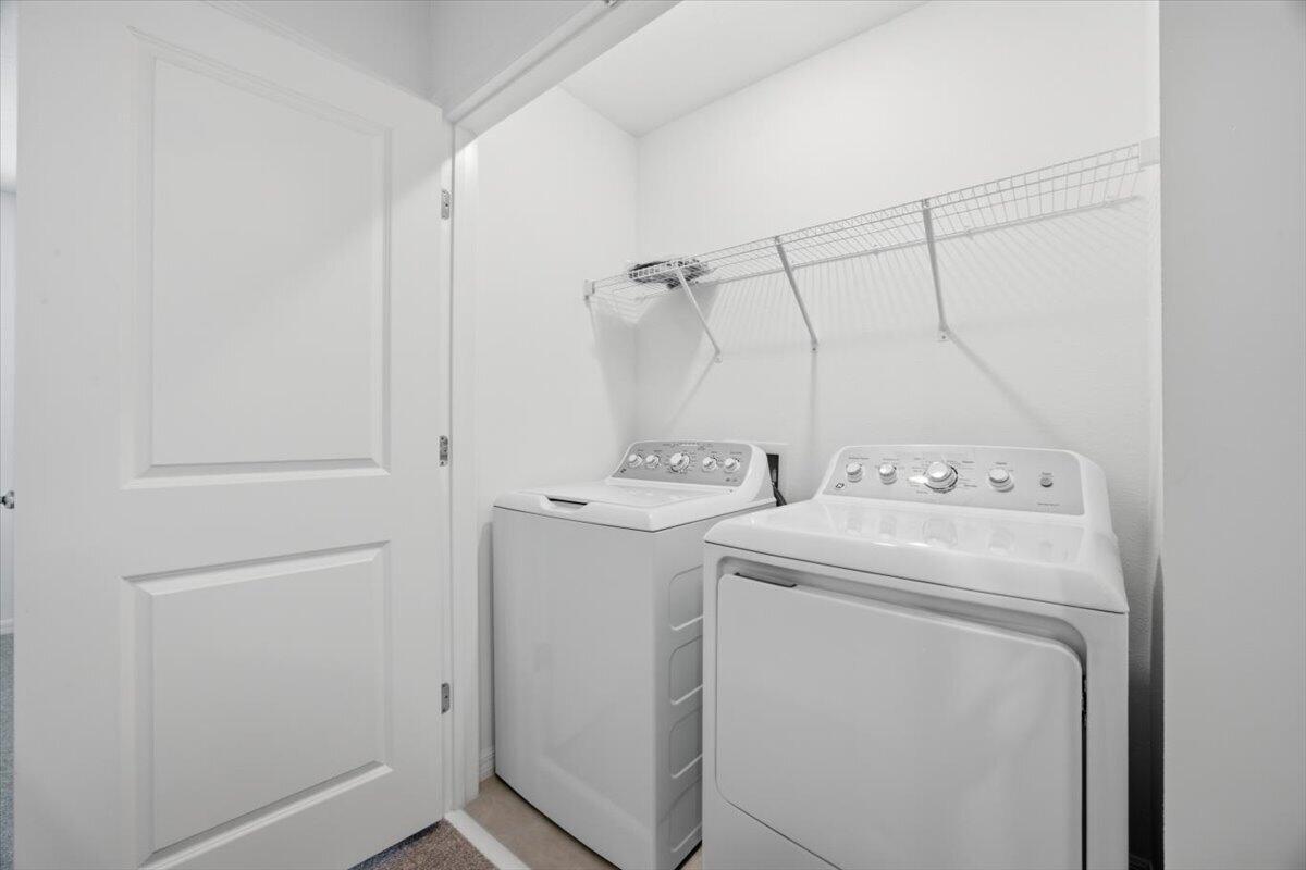 2874 Skyline Loop Property Photo 9