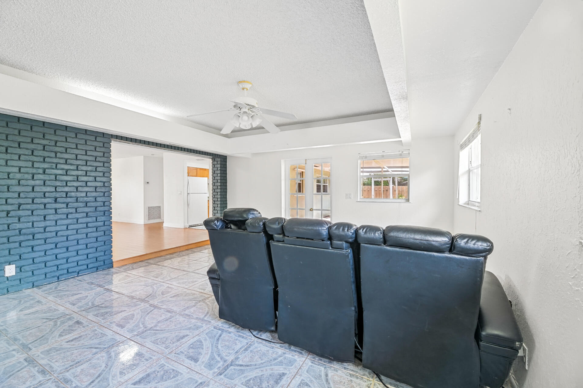 522 Heron Drive Property Photo 9