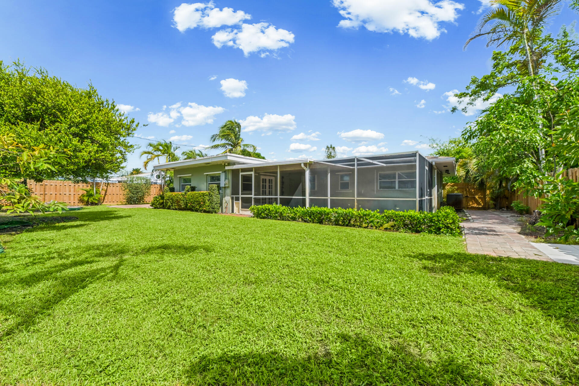 522 Heron Drive Property Photo 21