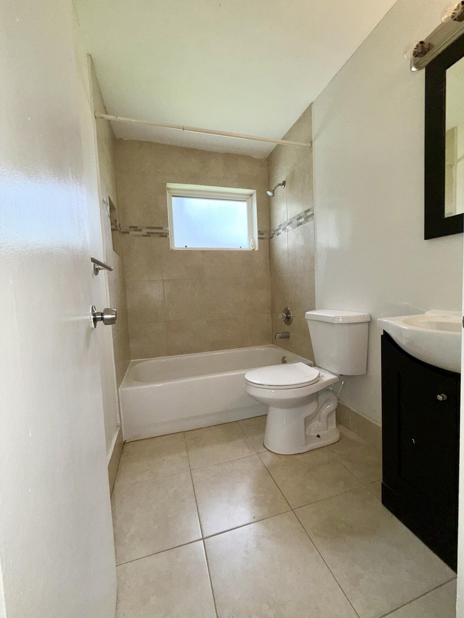 3820 Sw 61st Avenue Property Photo 13