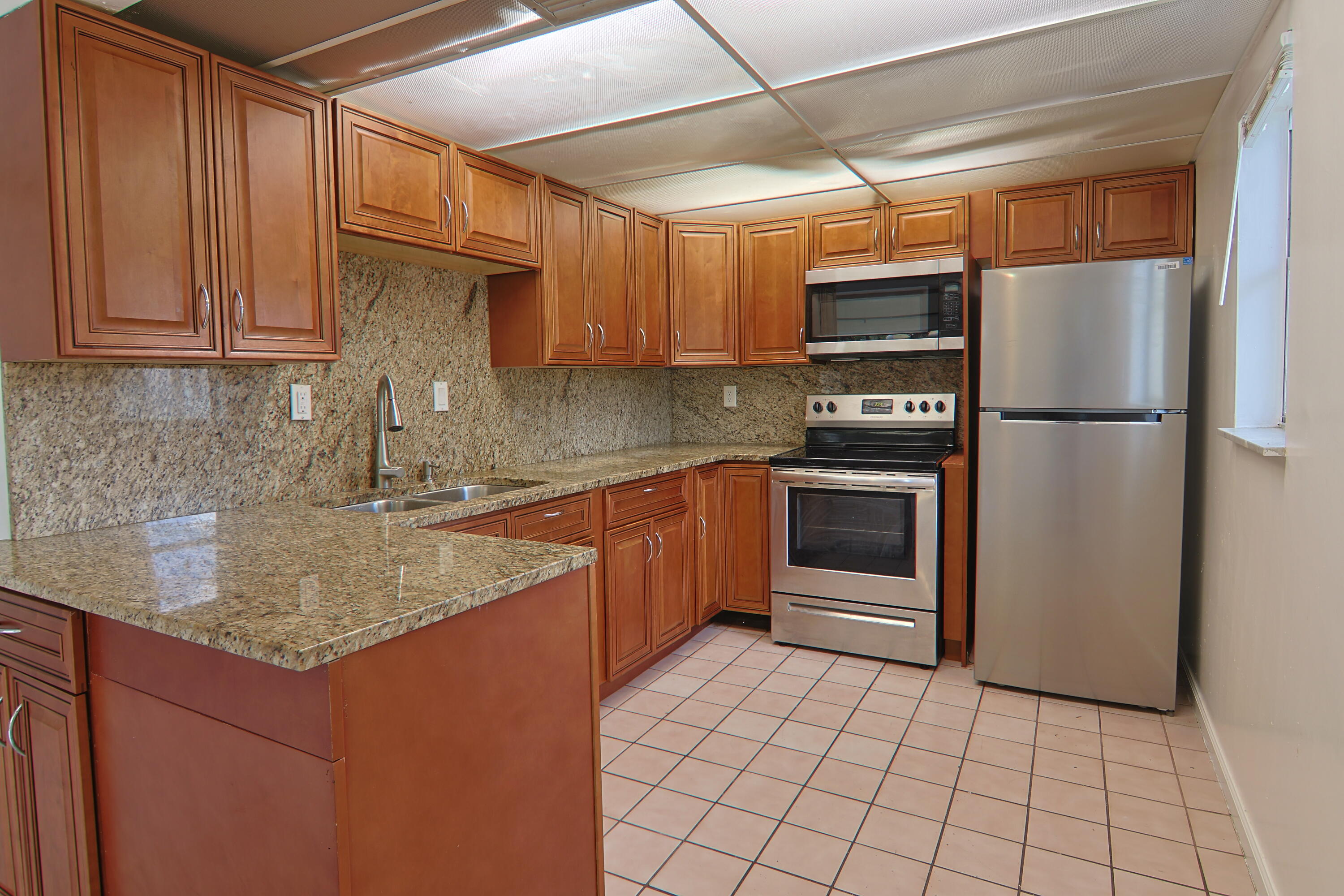 6636 SW 41st Street Property Photo 1
