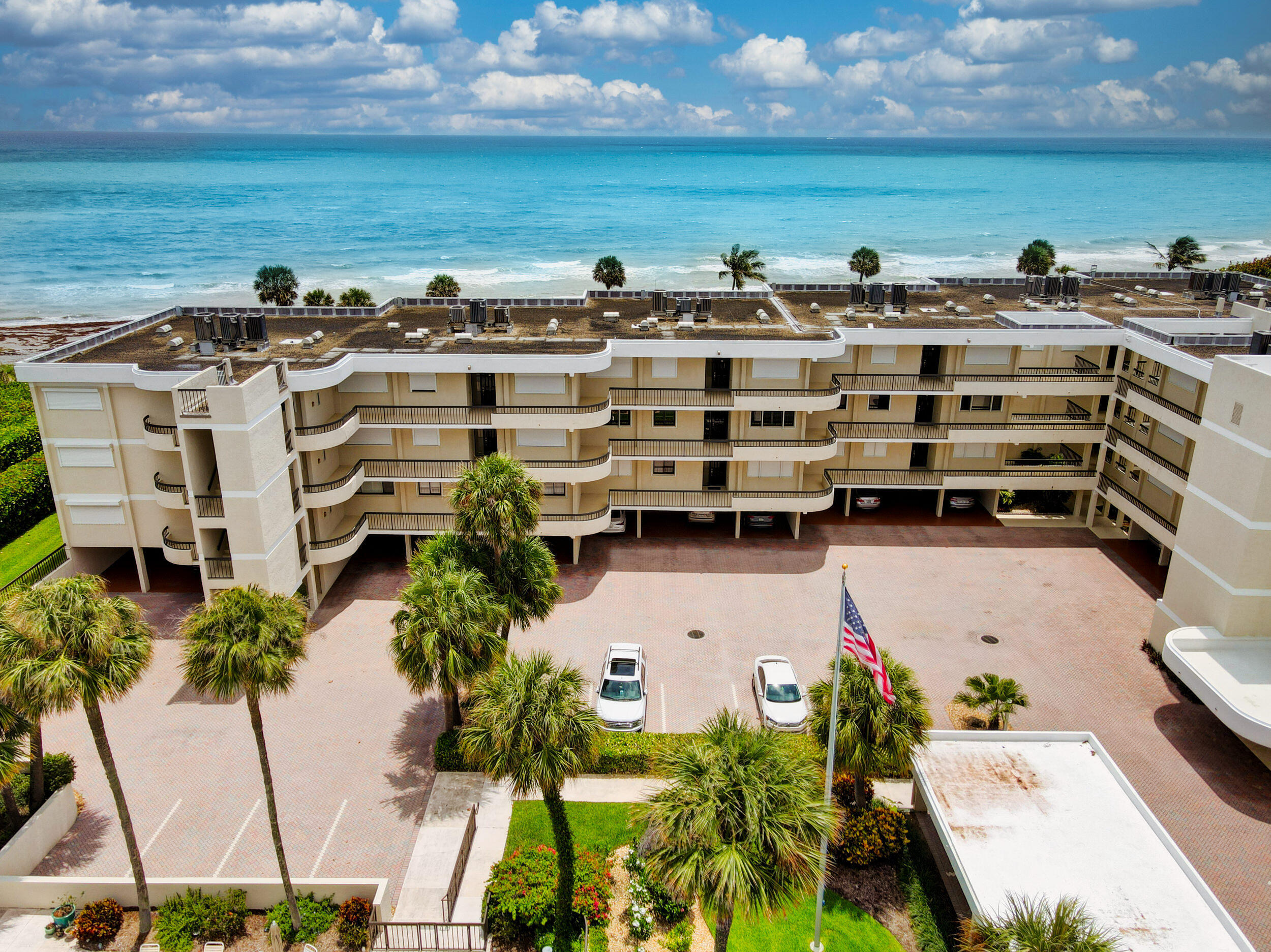 70 CELESTIAL Way 203 Property Photo 1